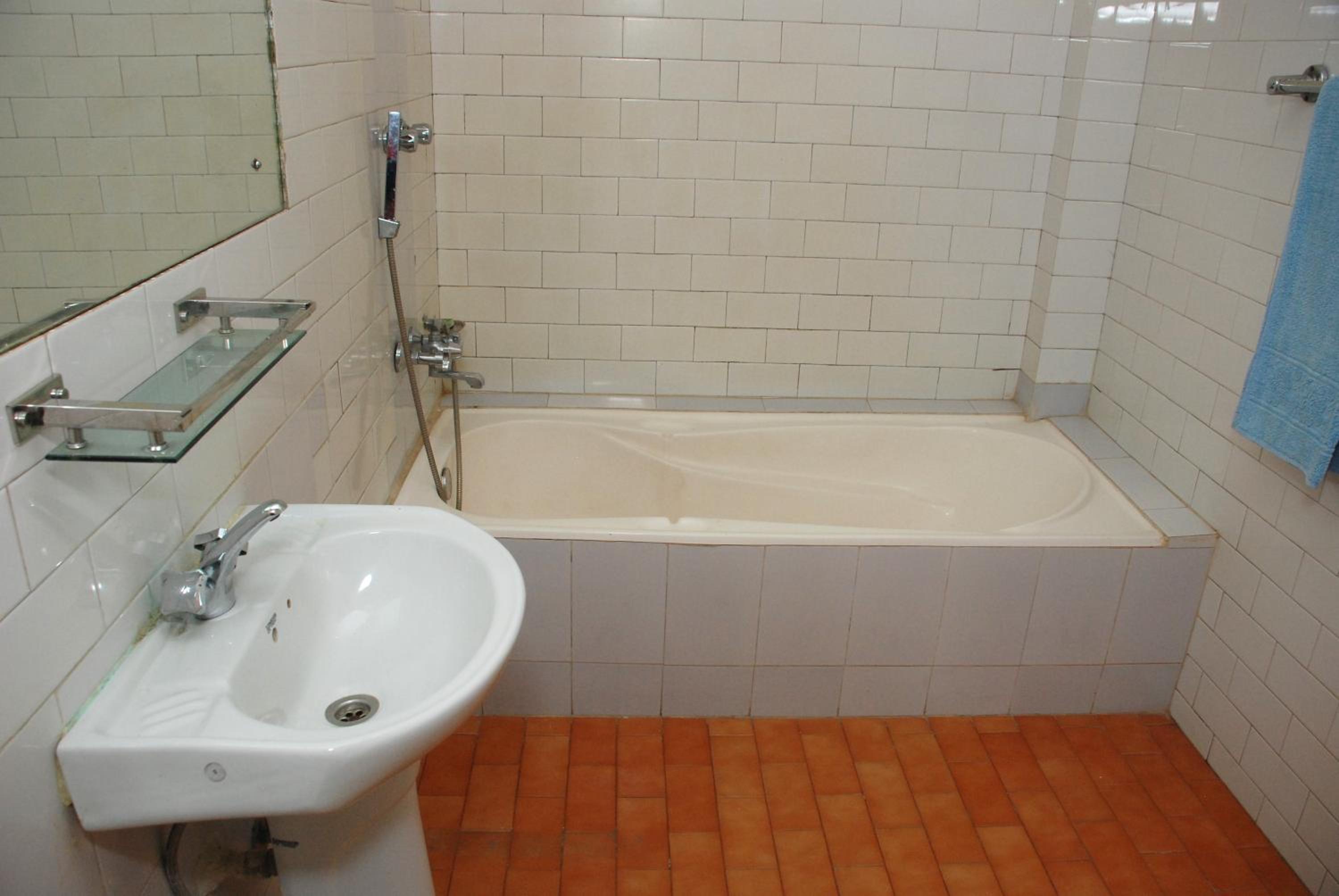Deluxe Double or Twin Room - Photo 5