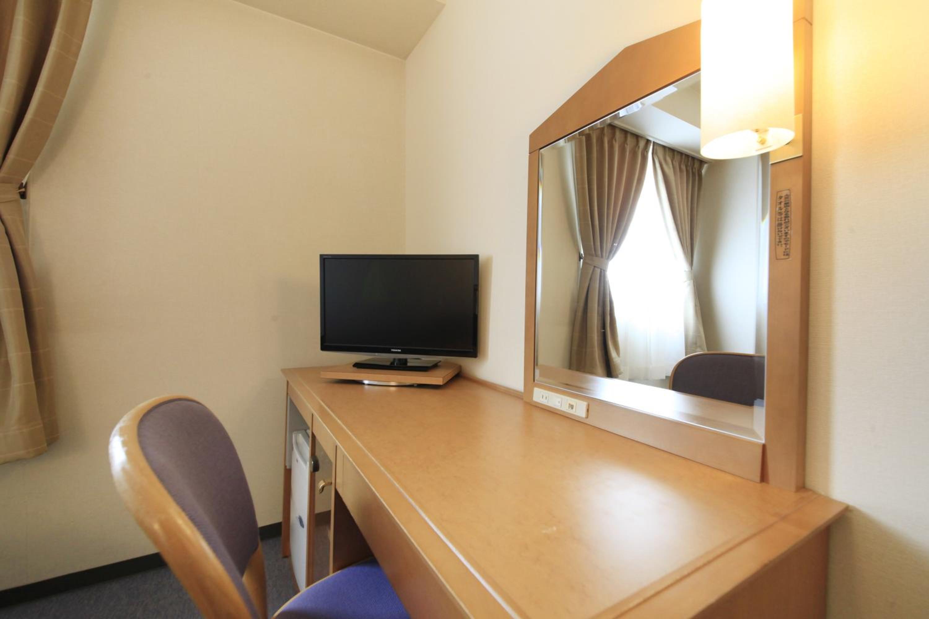Single Room - Non-Smoking photo 3