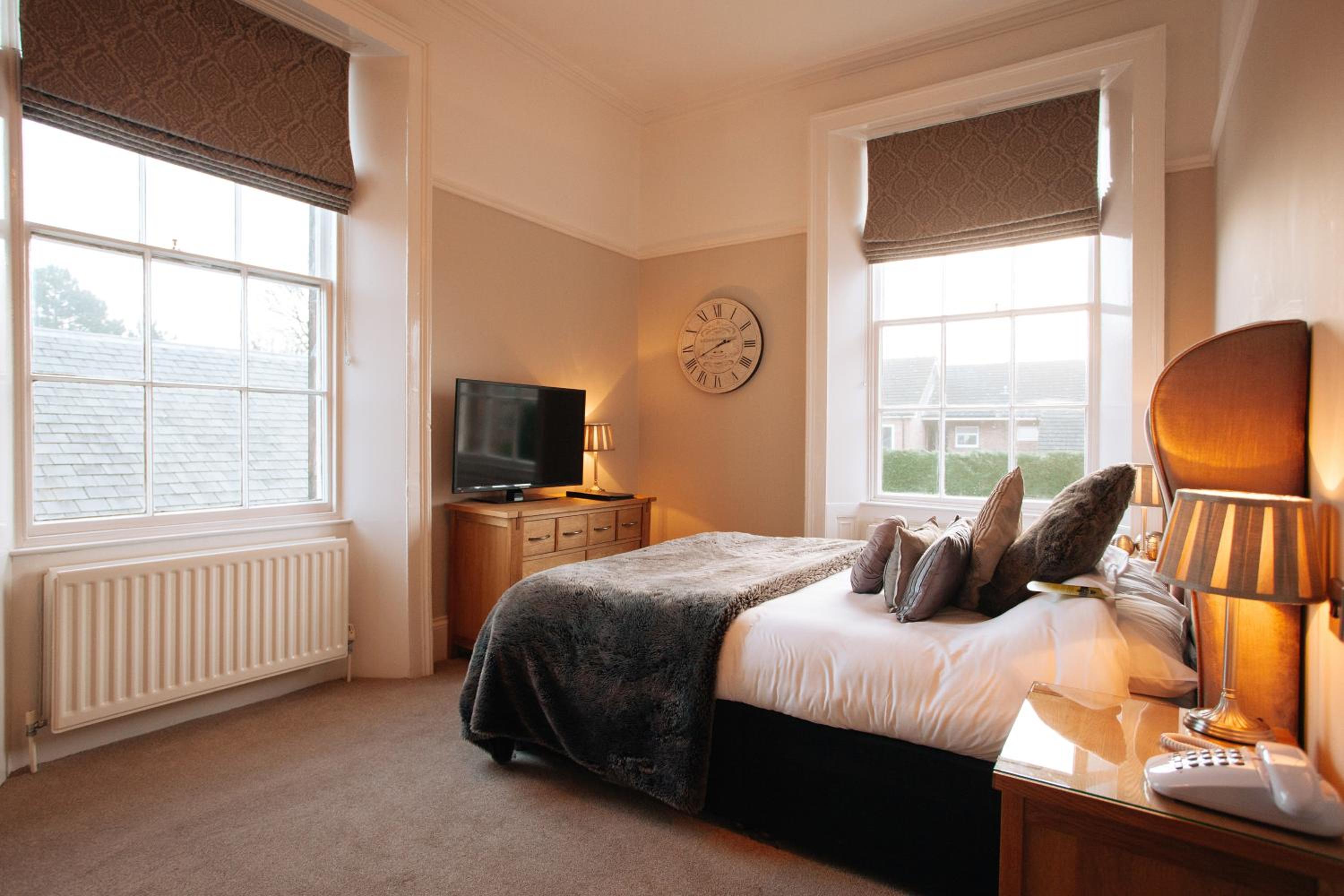 Executive Double or Twin Room - Photo 8
