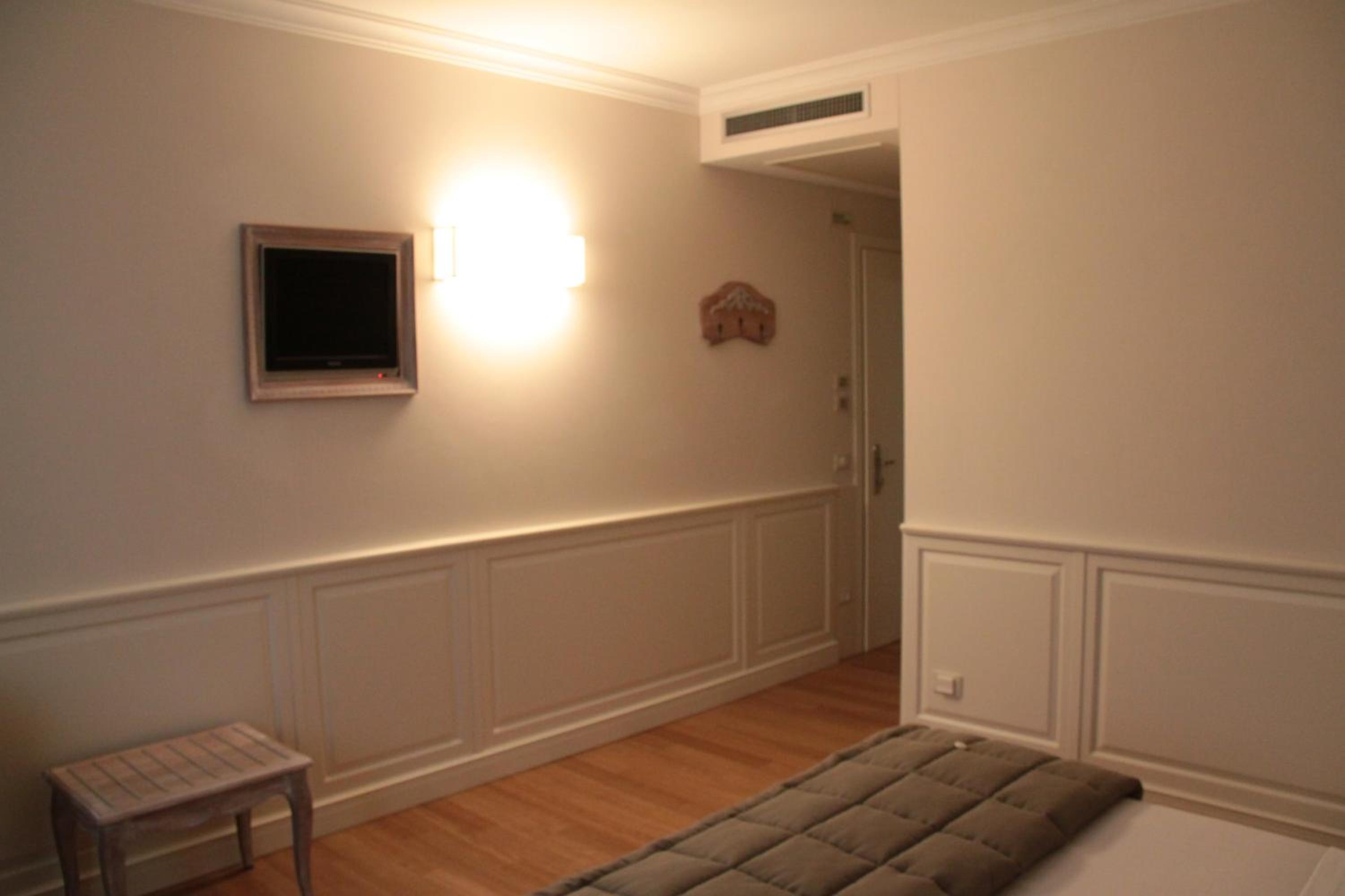 Superior Double or Twin Room - Photo 2