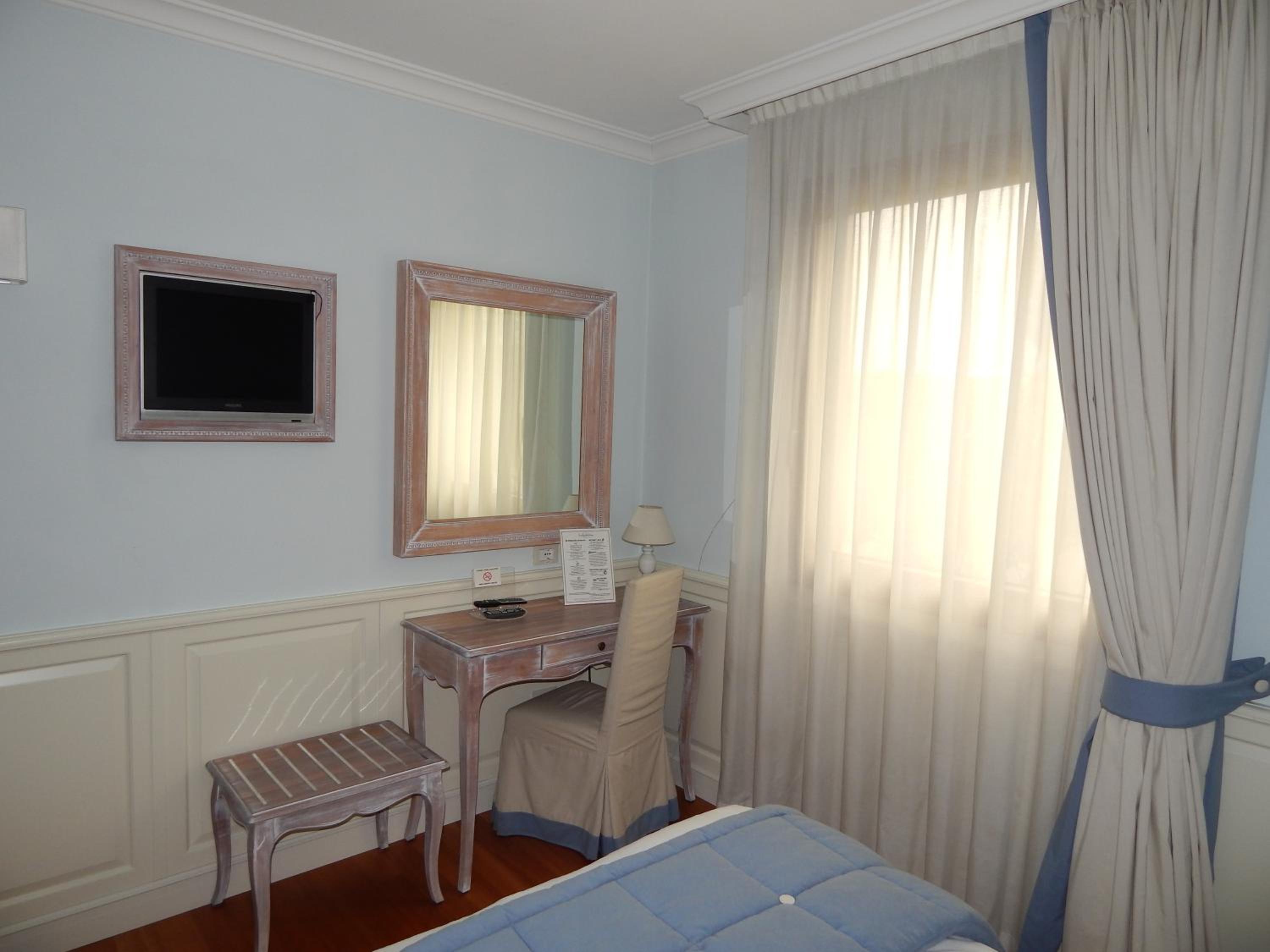 Superior Single Room photo 3