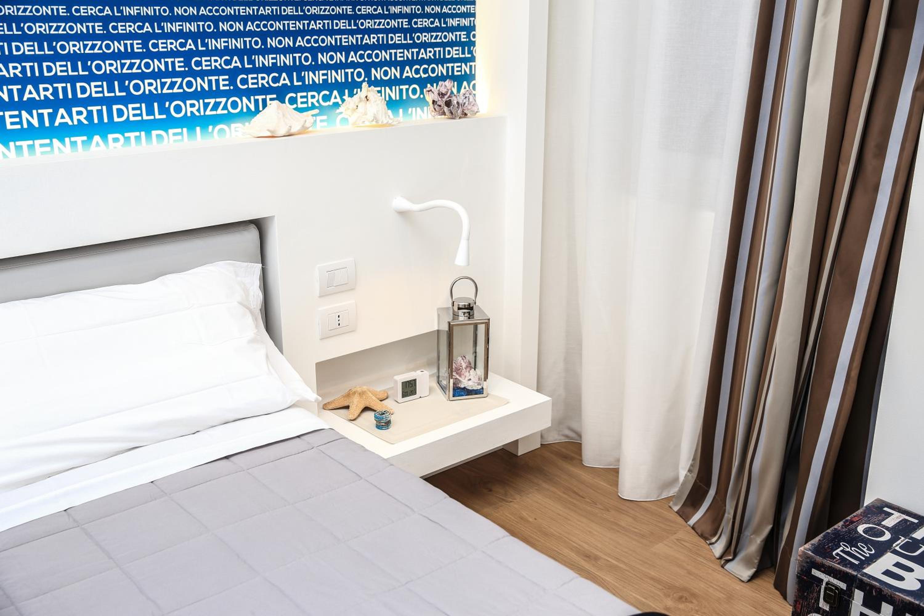Double Room with Balcony - Photo 29