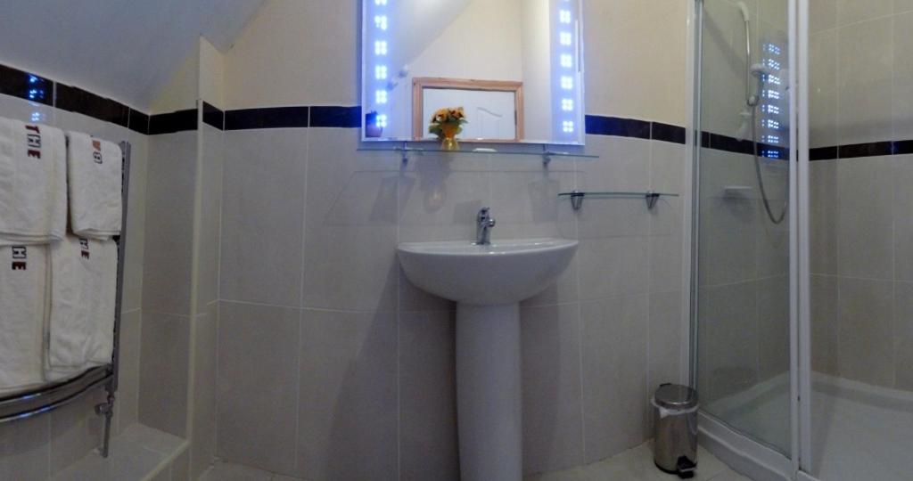 Comfort Single Room with Shower photo 2