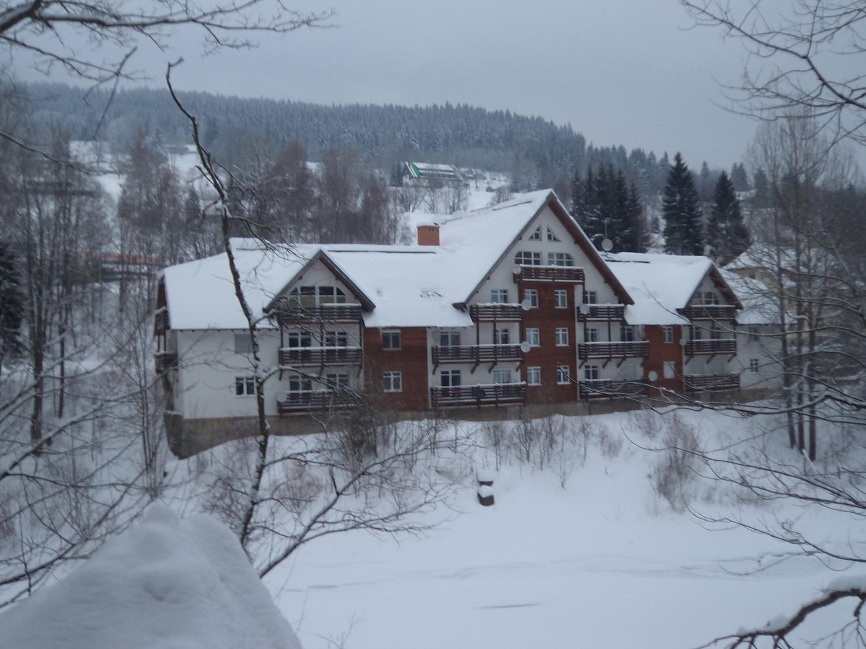 Apartment with Lake View photo 2