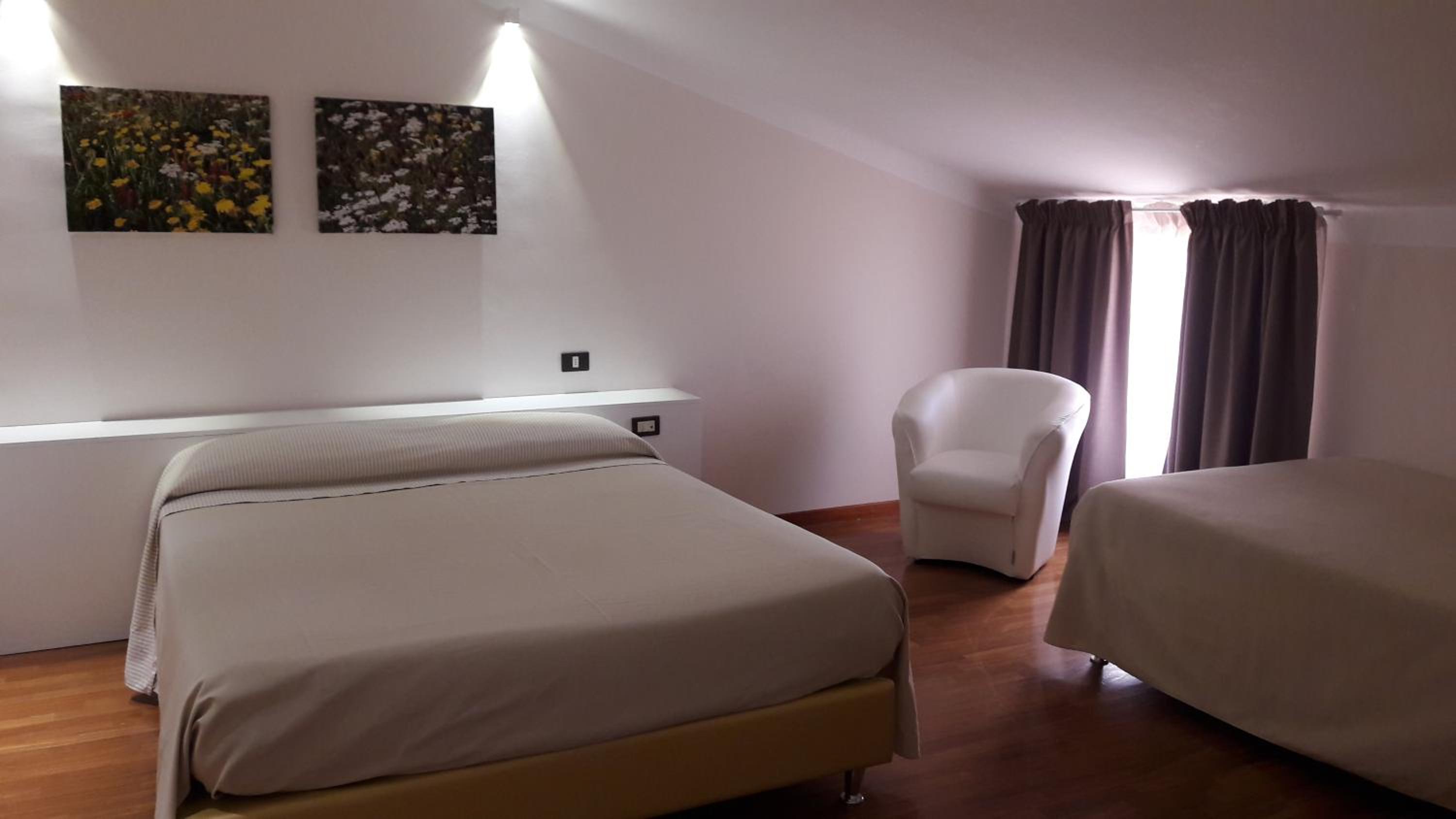 Triple Room - Photo 2