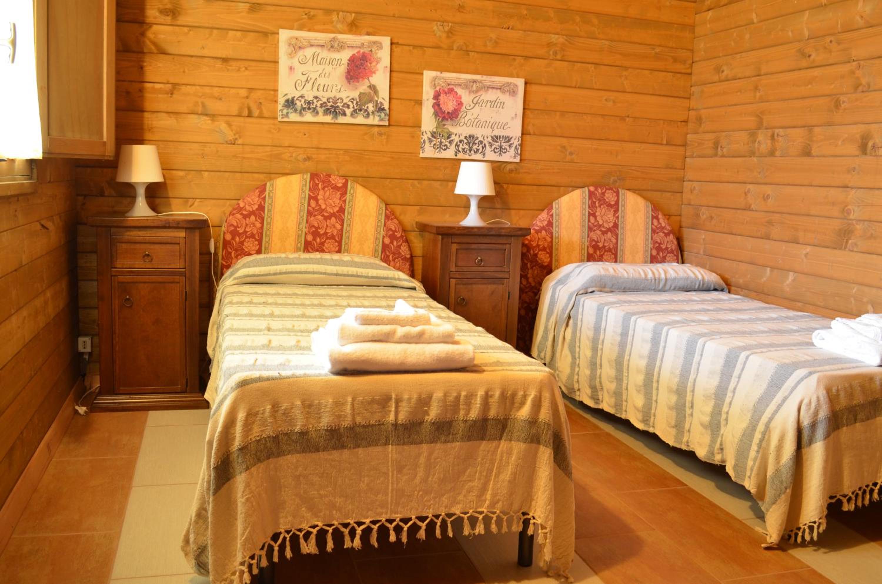 One-Bedroom Bungalow photo 1