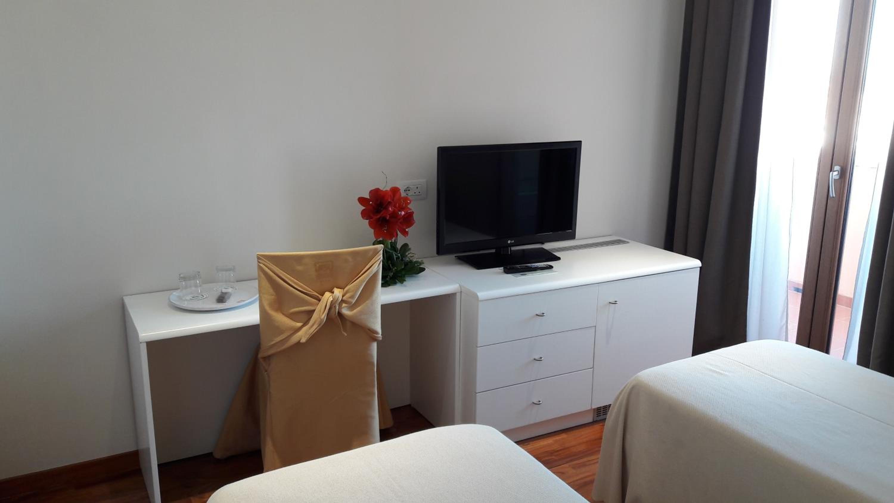 Double Room - Photo 5