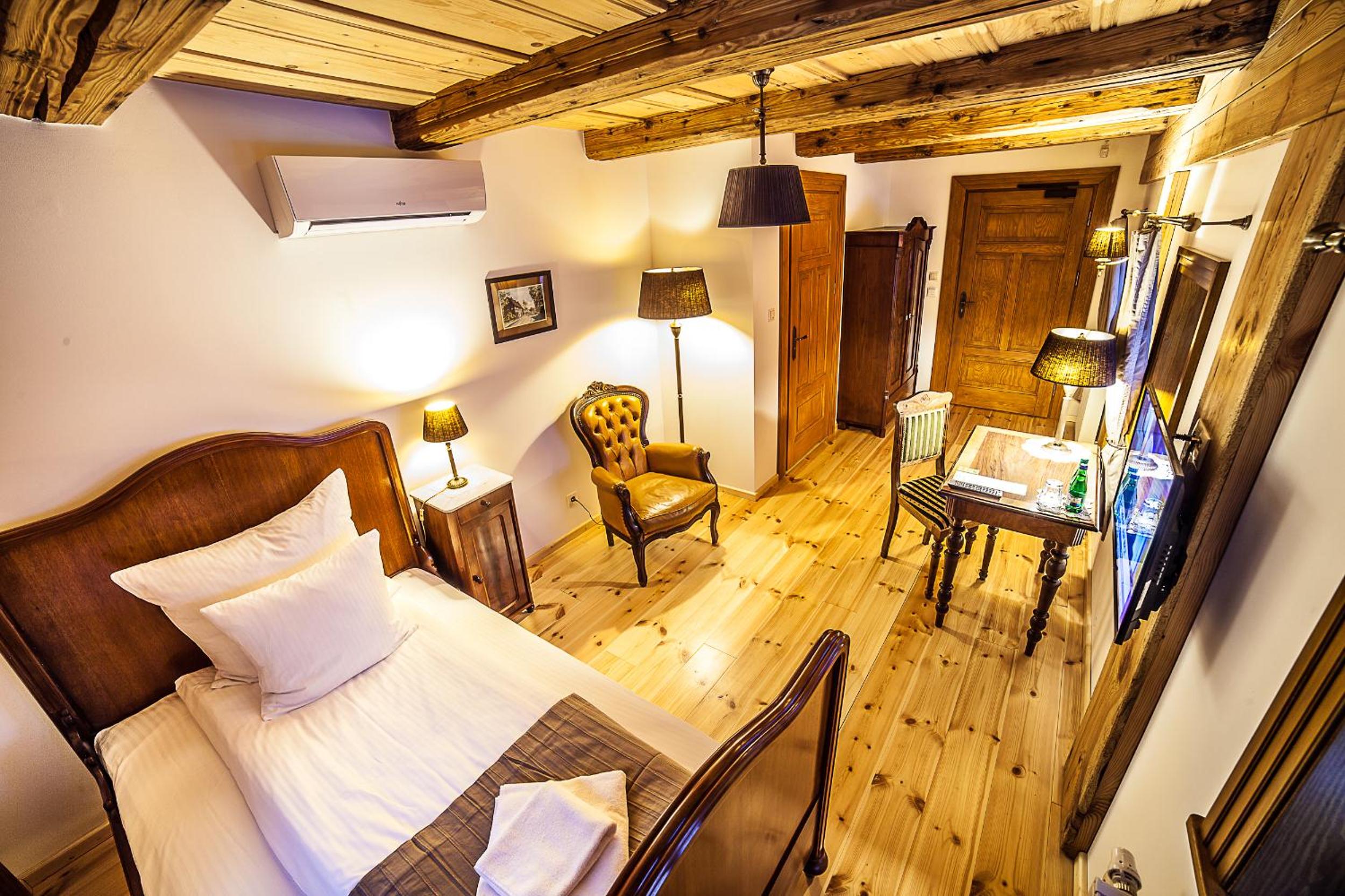 Comfort Single Room