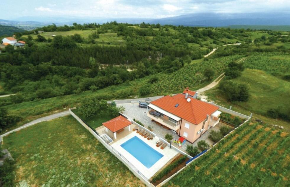 Villa with Private Pool photo 3