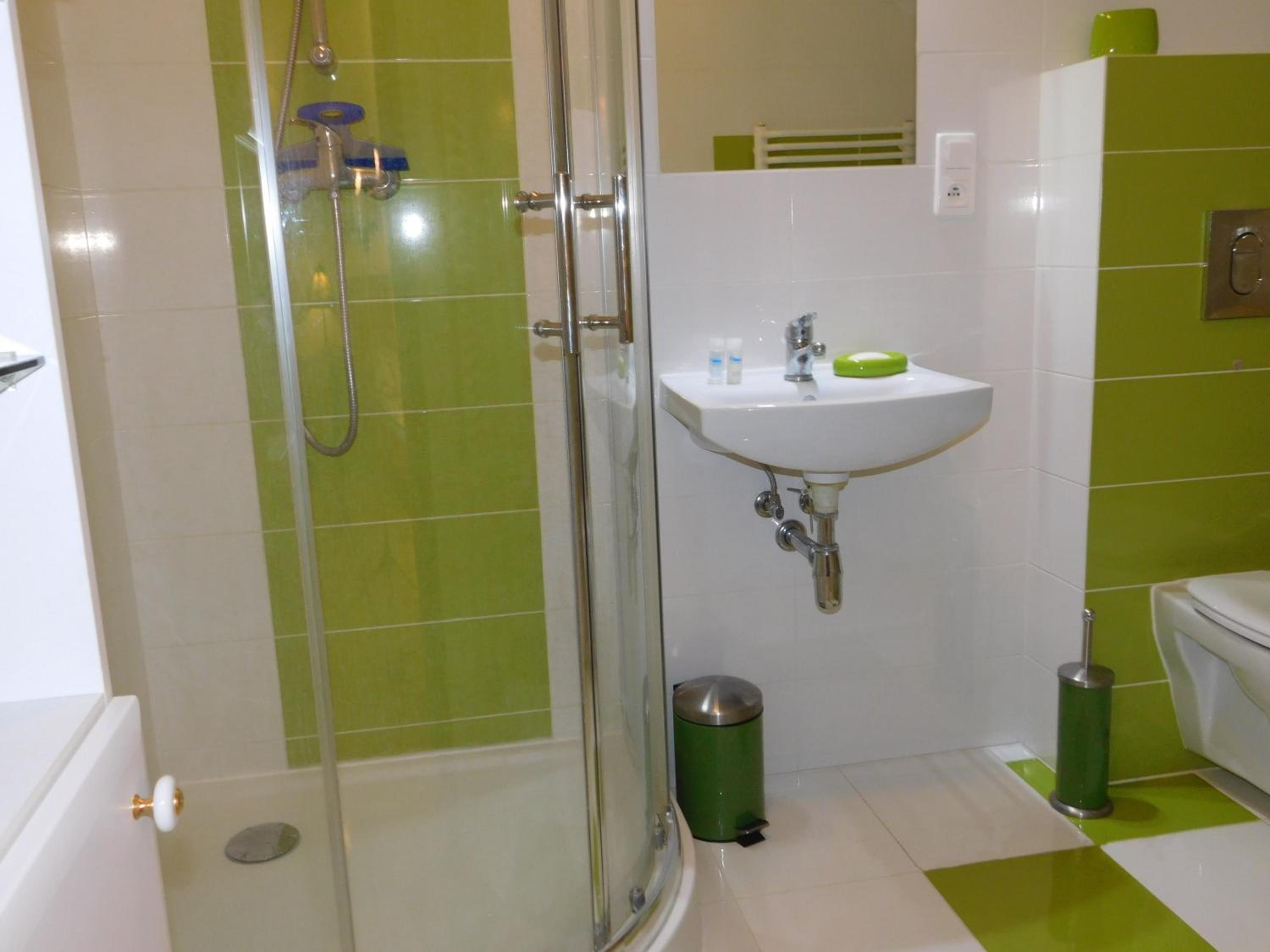 Triple Room with Private Bathroom - Photo 6