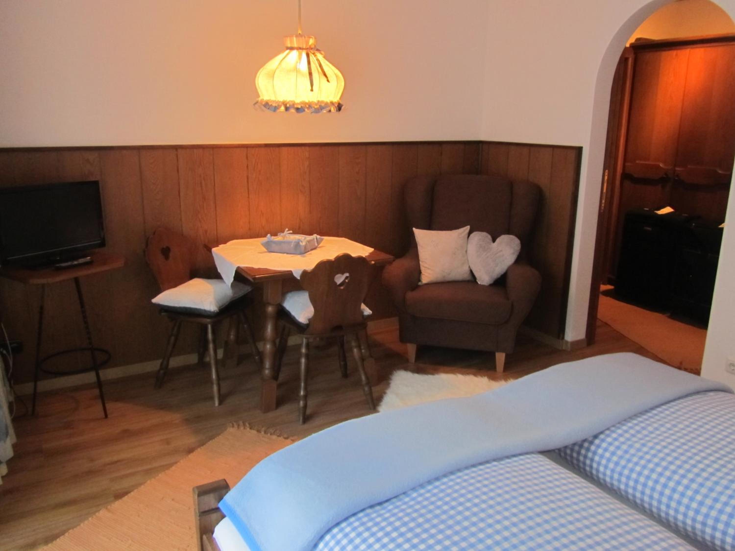 One-Bedroom Apartment With Balcony - Klammstraße 29 photo 2