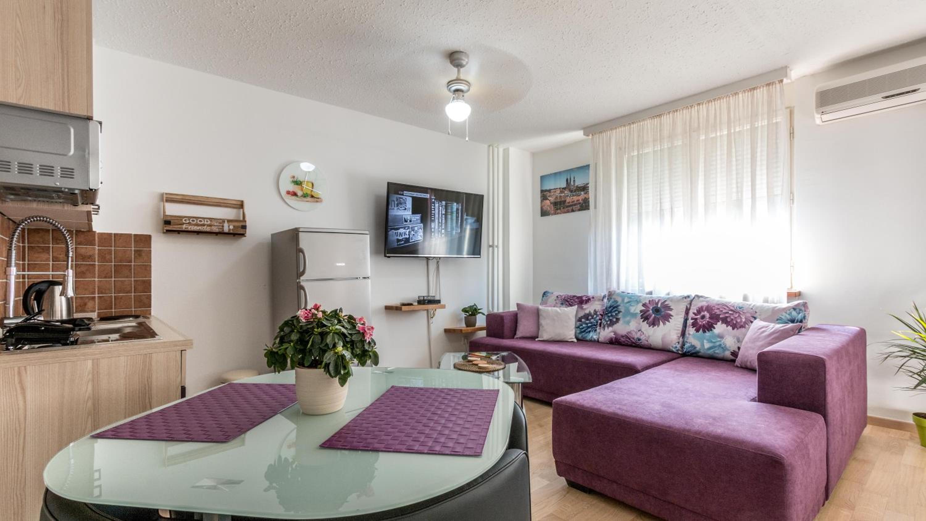 Studio Apartment
