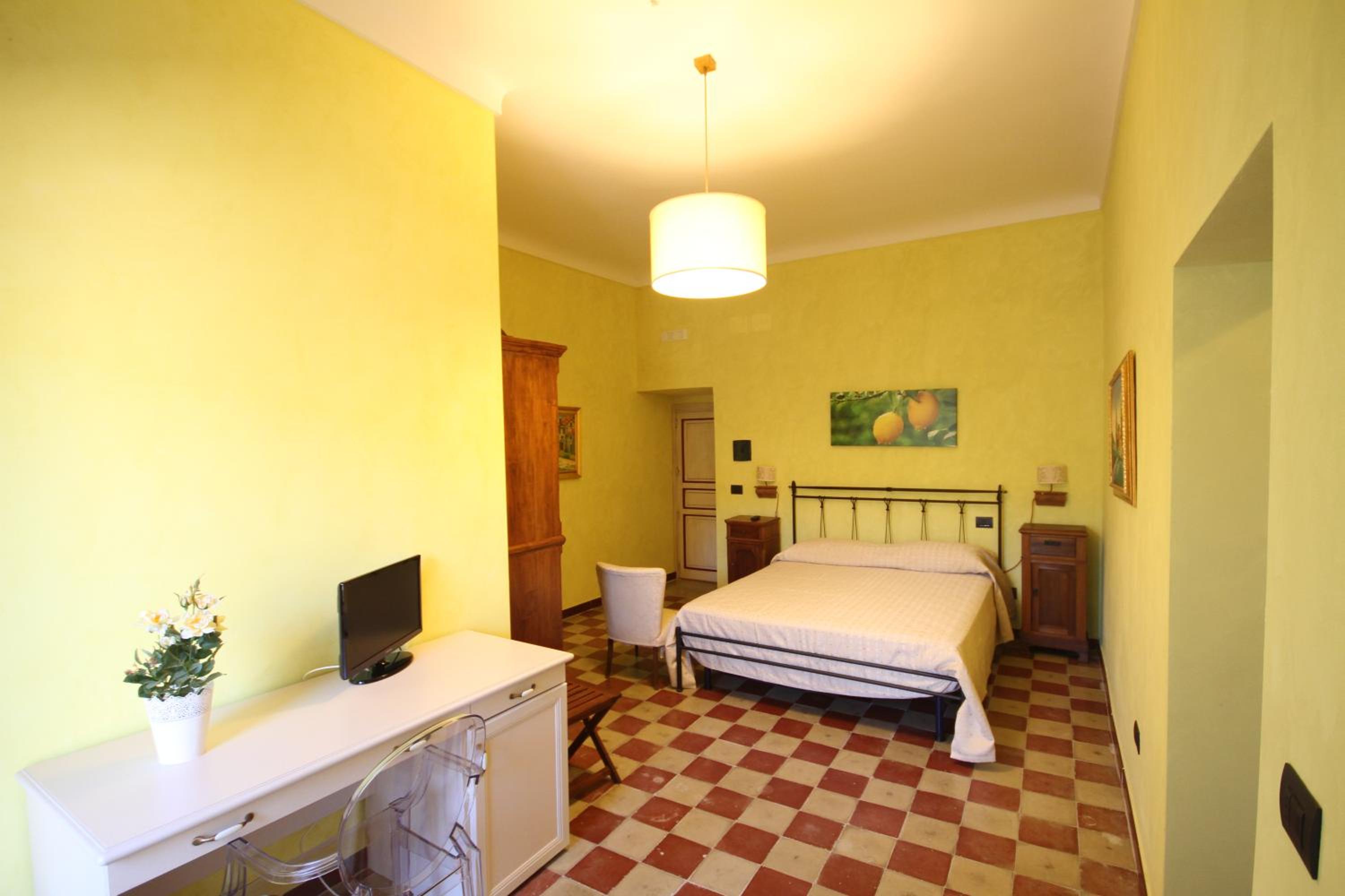 Double or Twin Room with Private Bathroom