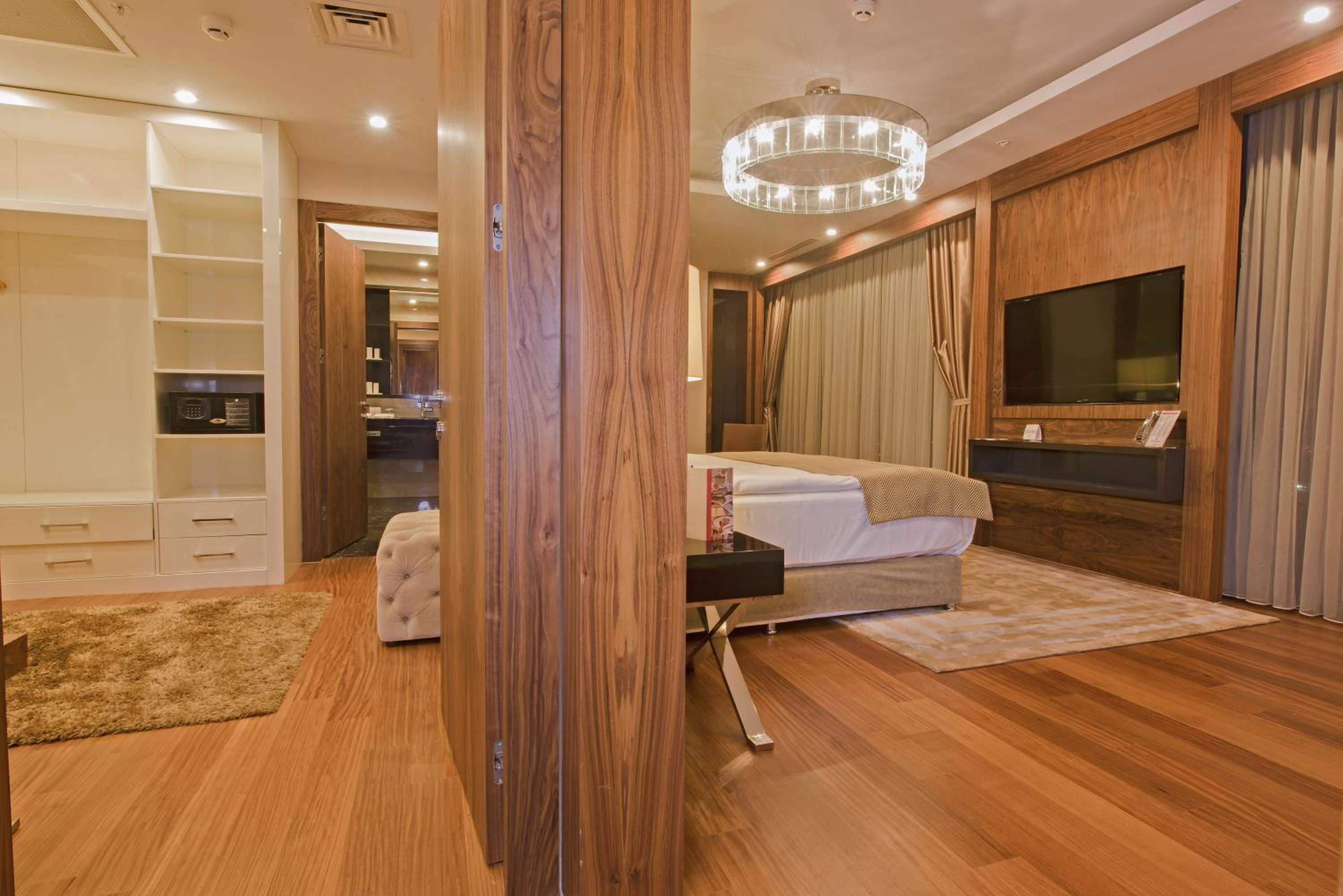 Presidential Suite