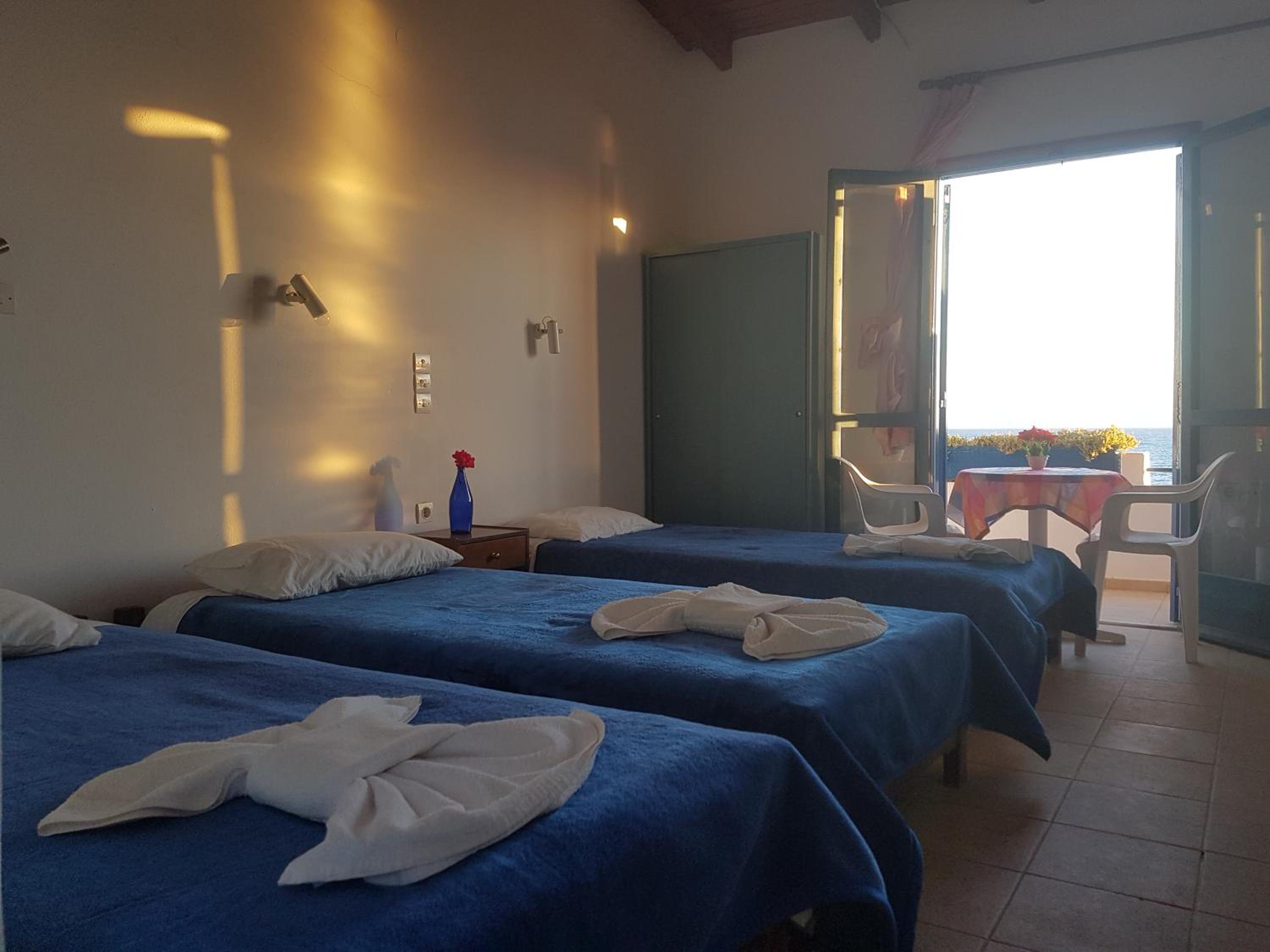 Superior Triple Room with Sea View - Photo 1
