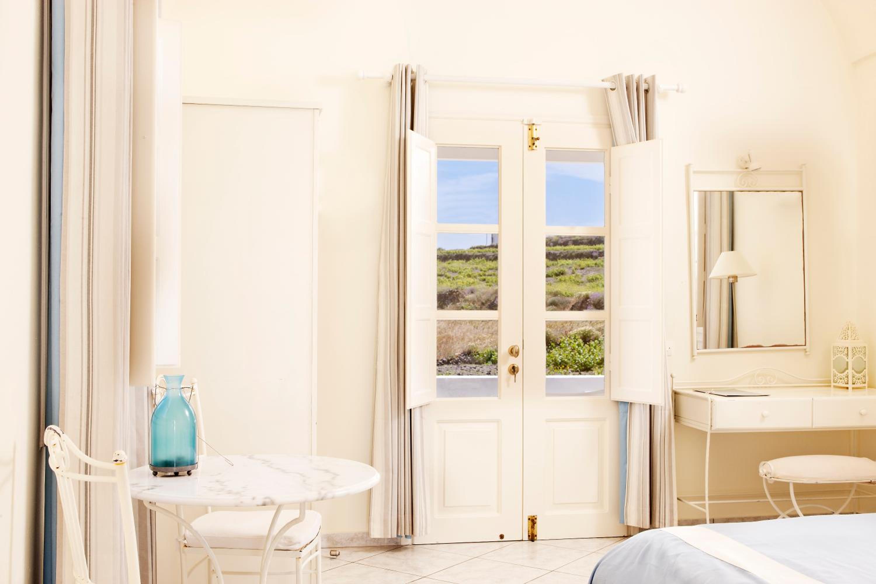 Superior Double Room with Sea View - Photo 10