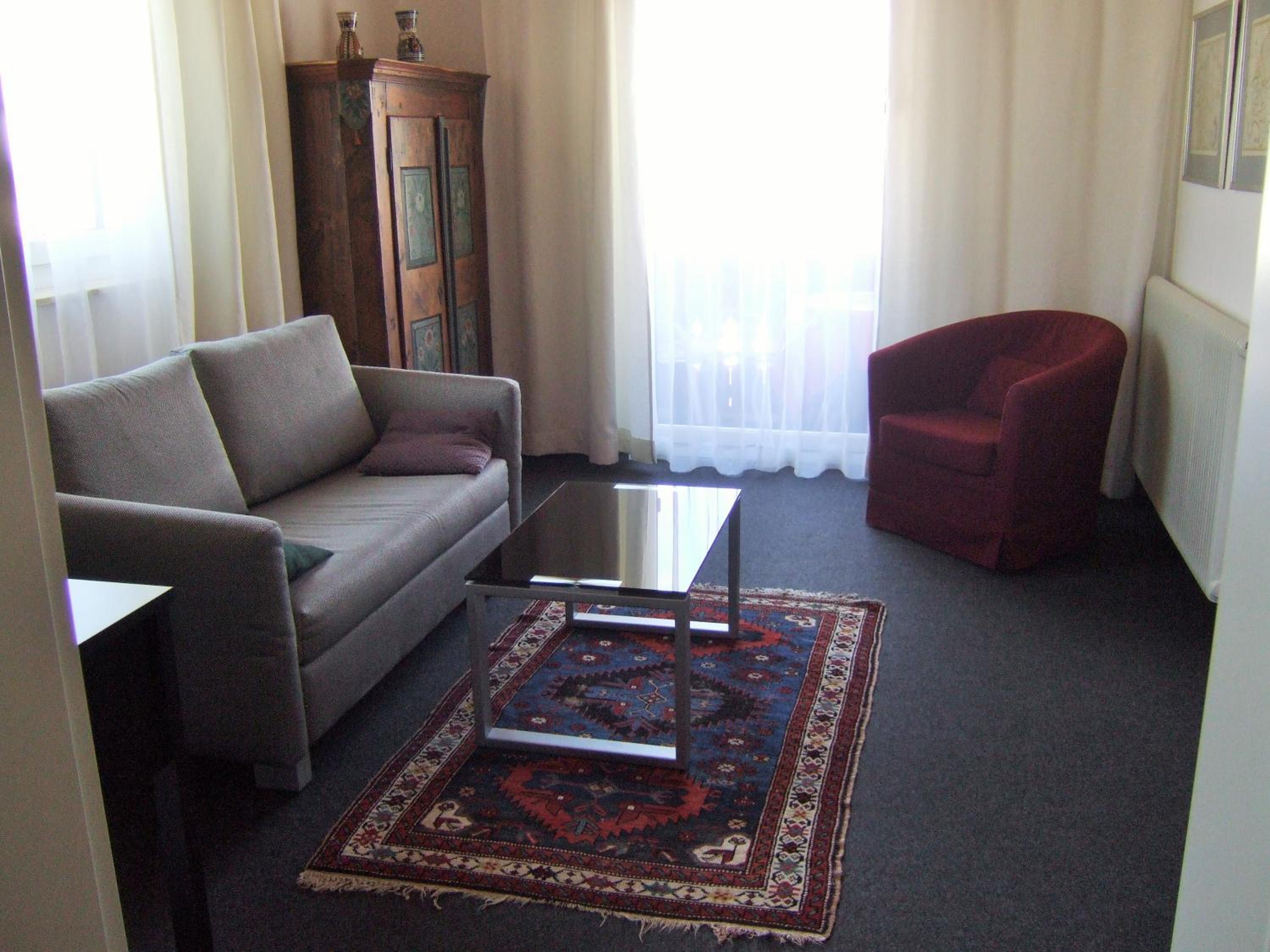 One-Bedroom Apartment with Lake View photo 1