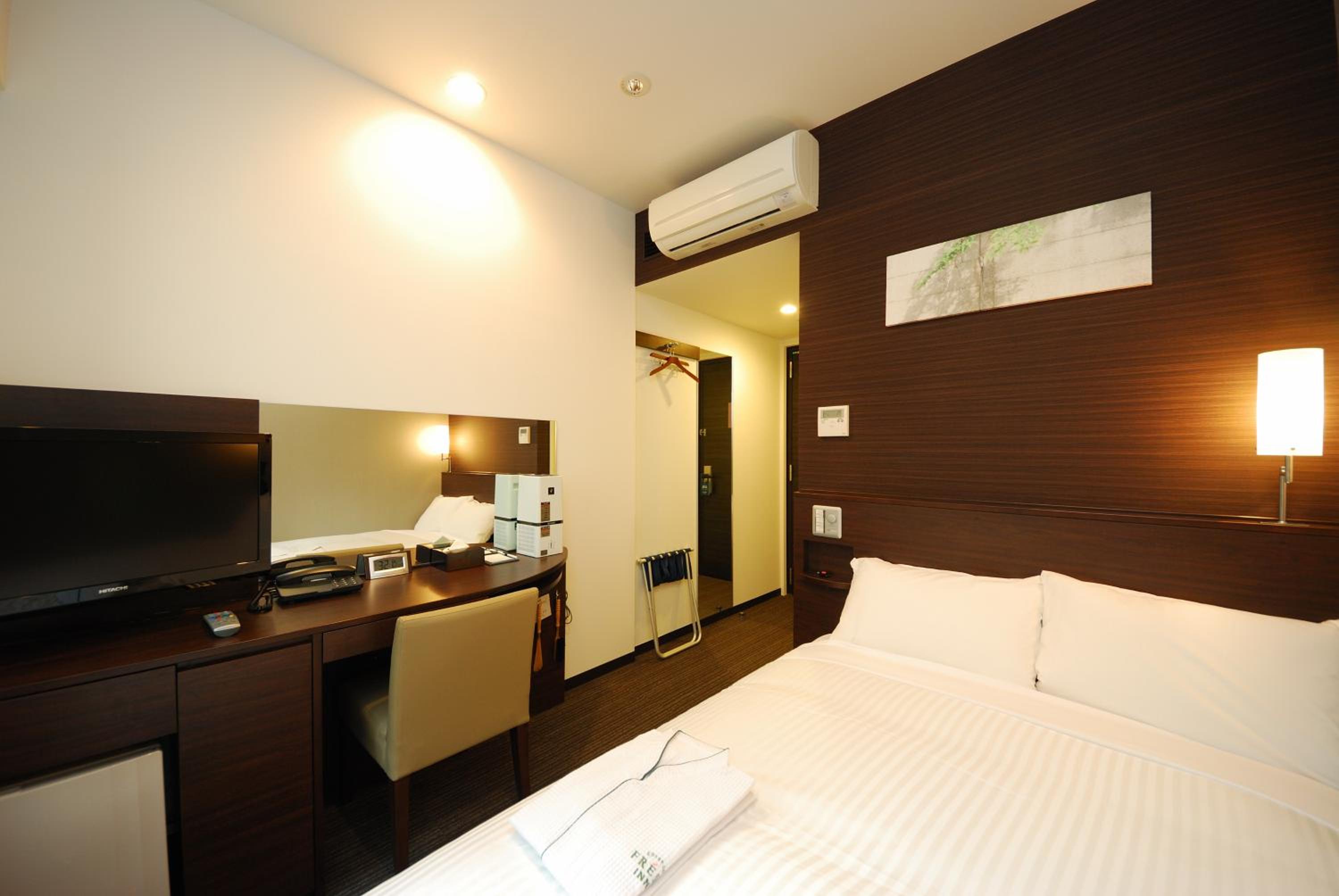 Single Room - Non-Smoking photo 1