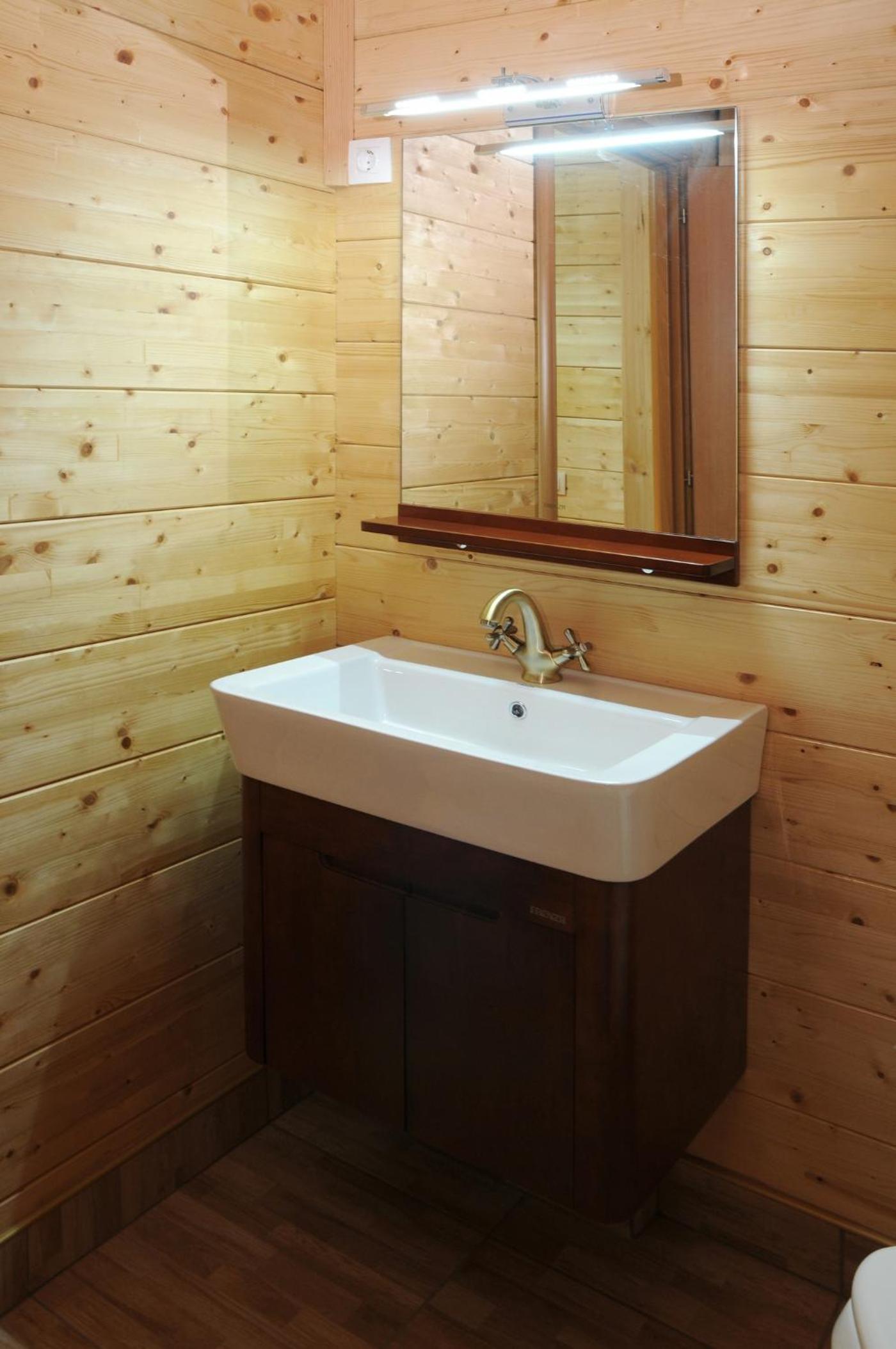 Two-Bedroom Chalet - Photo 20