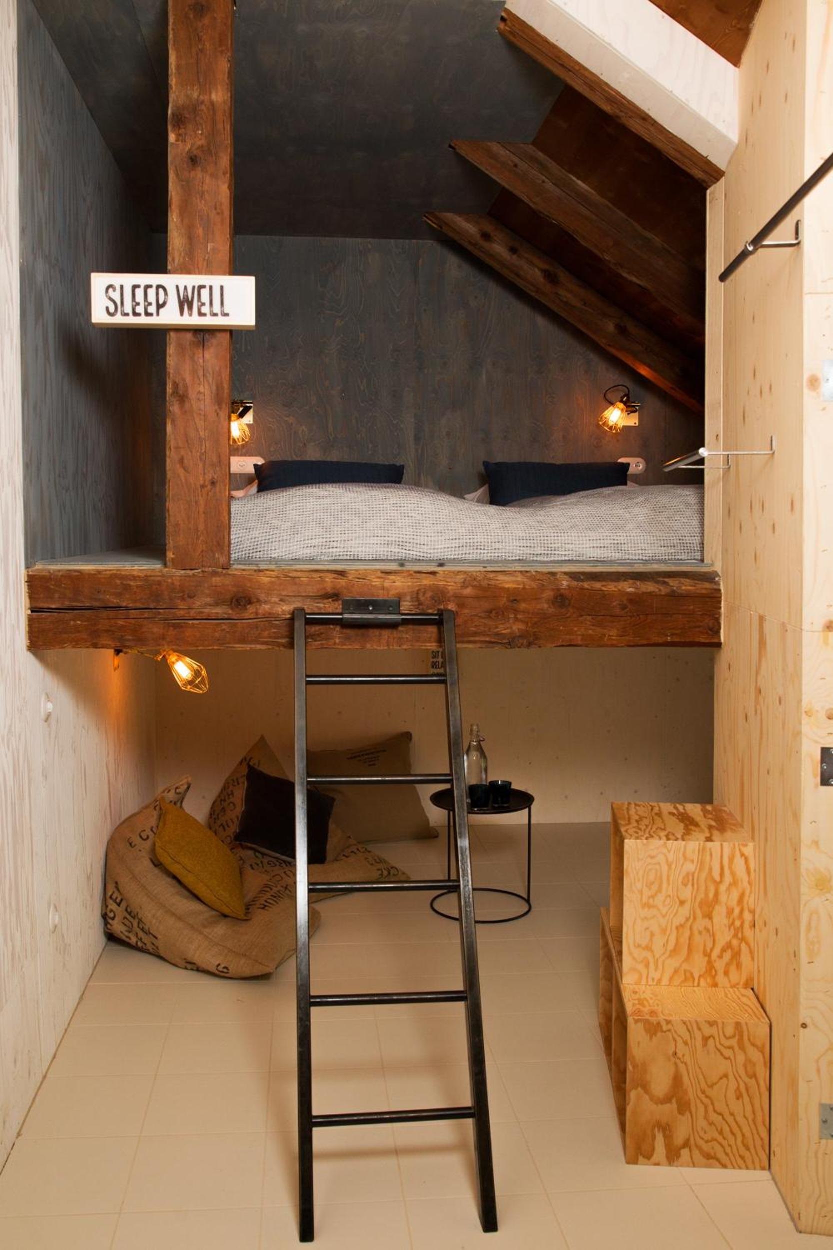 Double Room - Photo 12