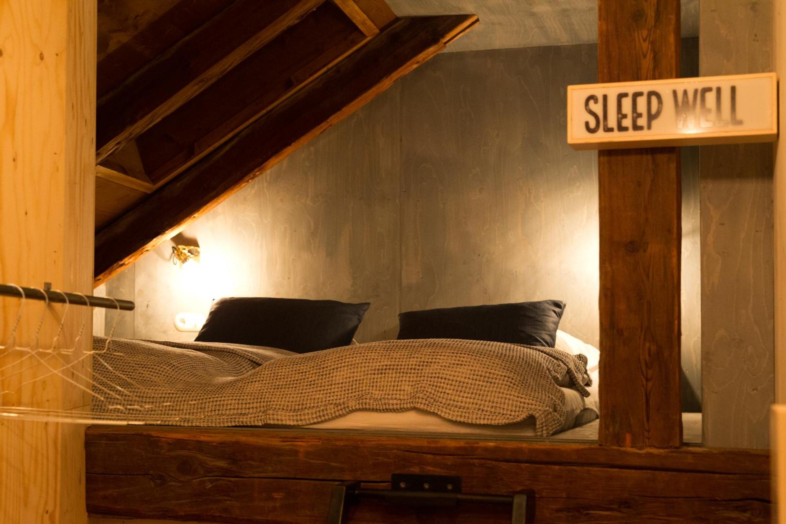 Double Room - Photo 9