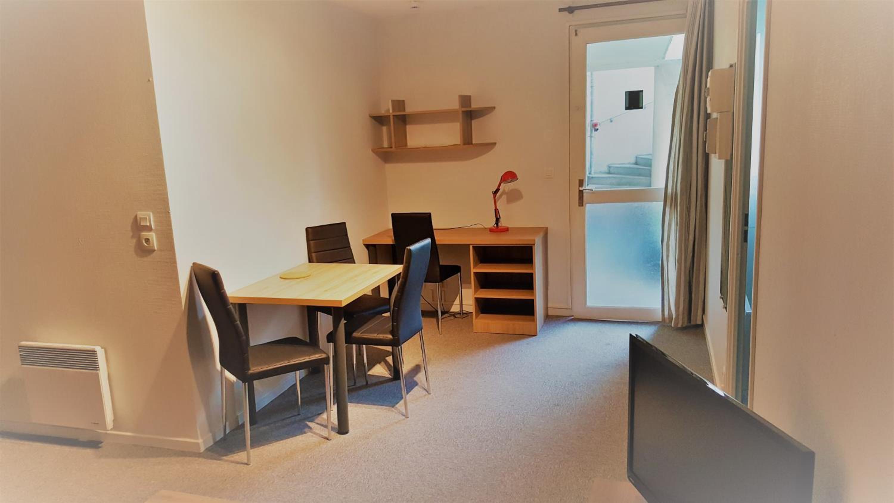 Apartment - Photo 10