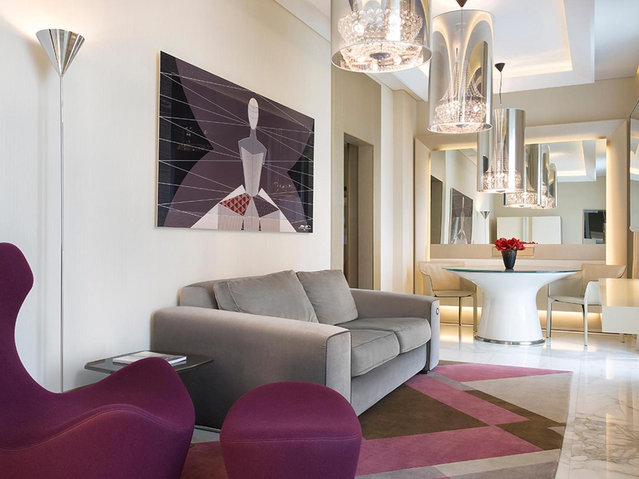 Signature Suite