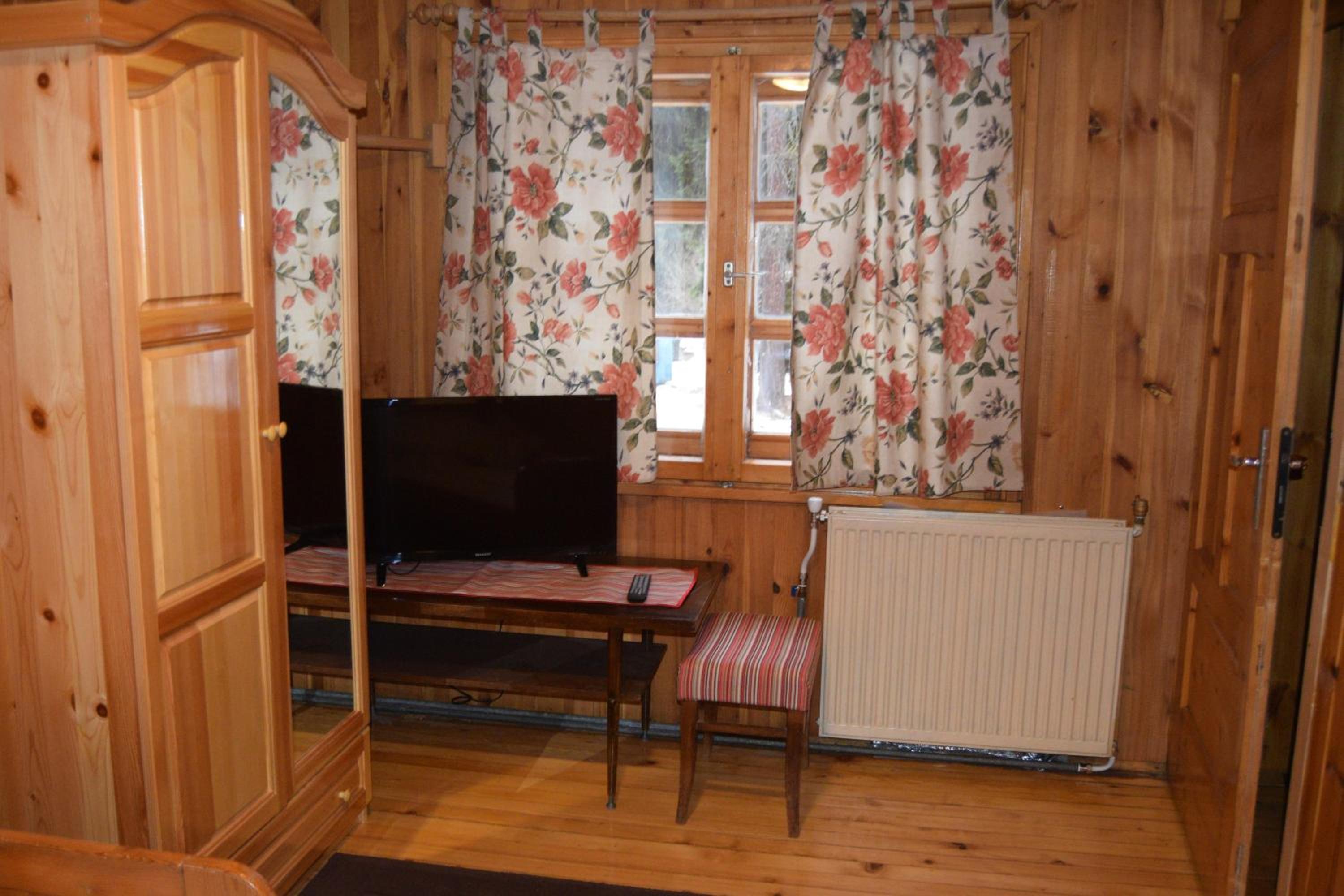 Three-Bedroom Villa - Photo 7