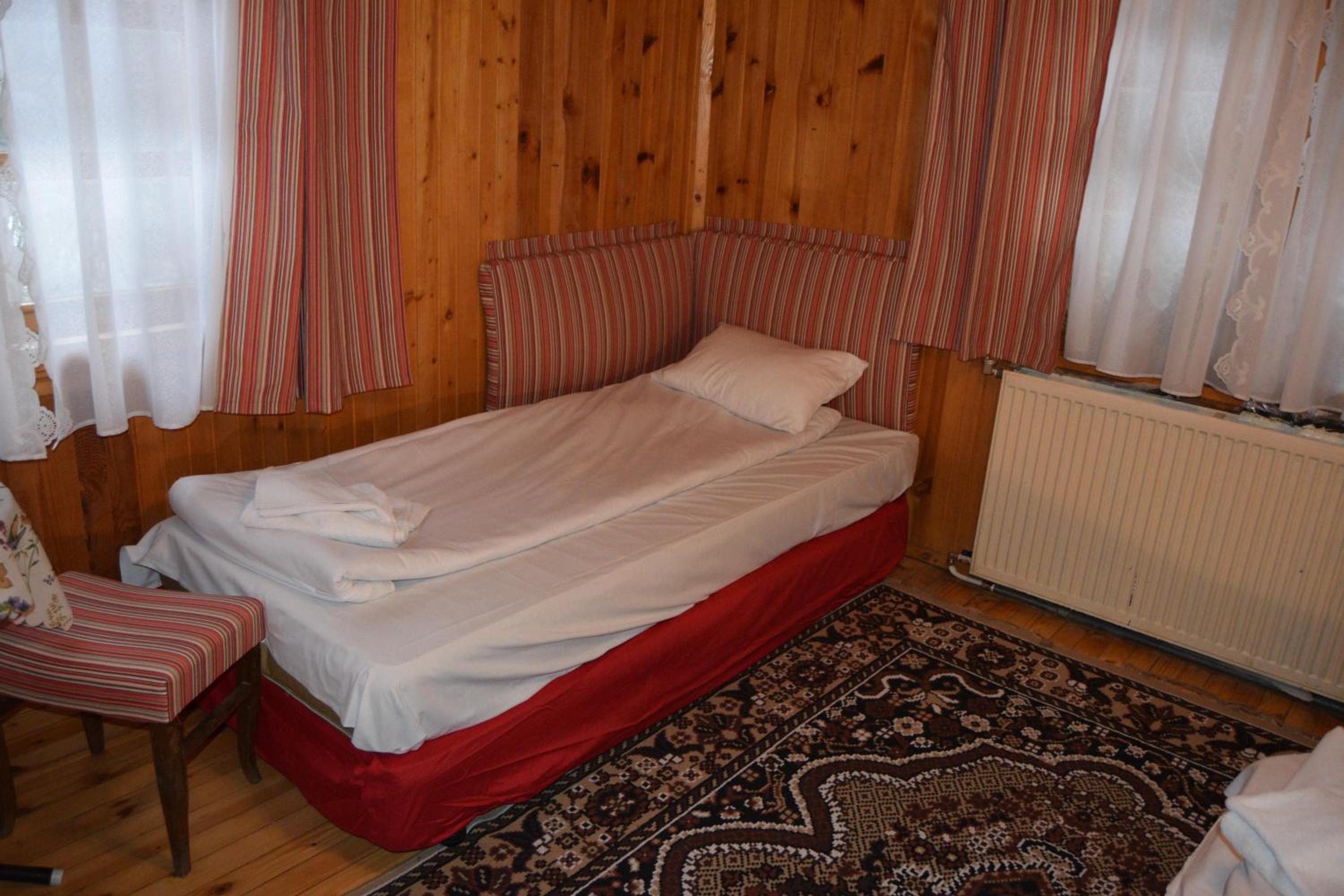 Three-Bedroom Villa - Photo 22