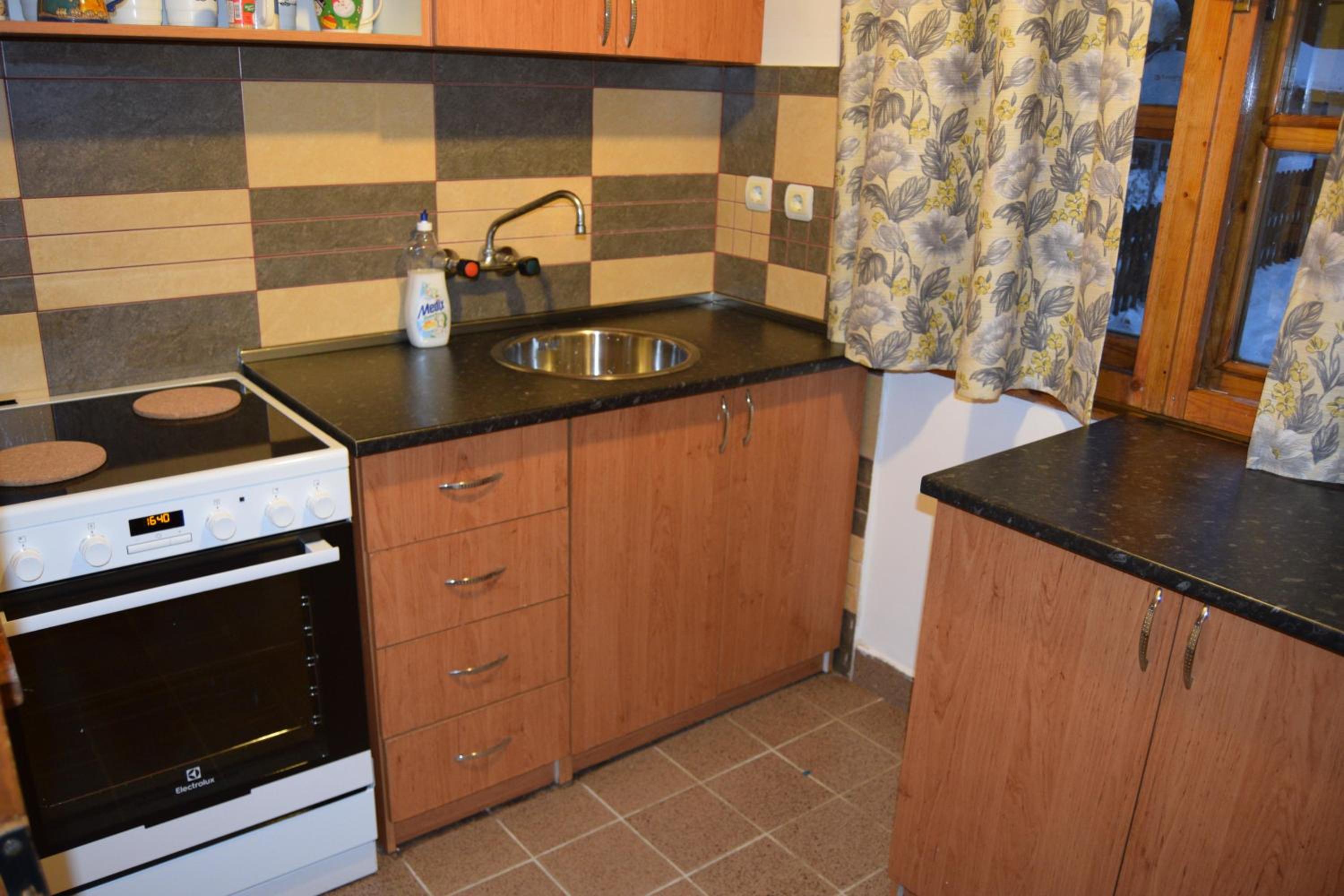 Three-Bedroom Villa - Photo 2