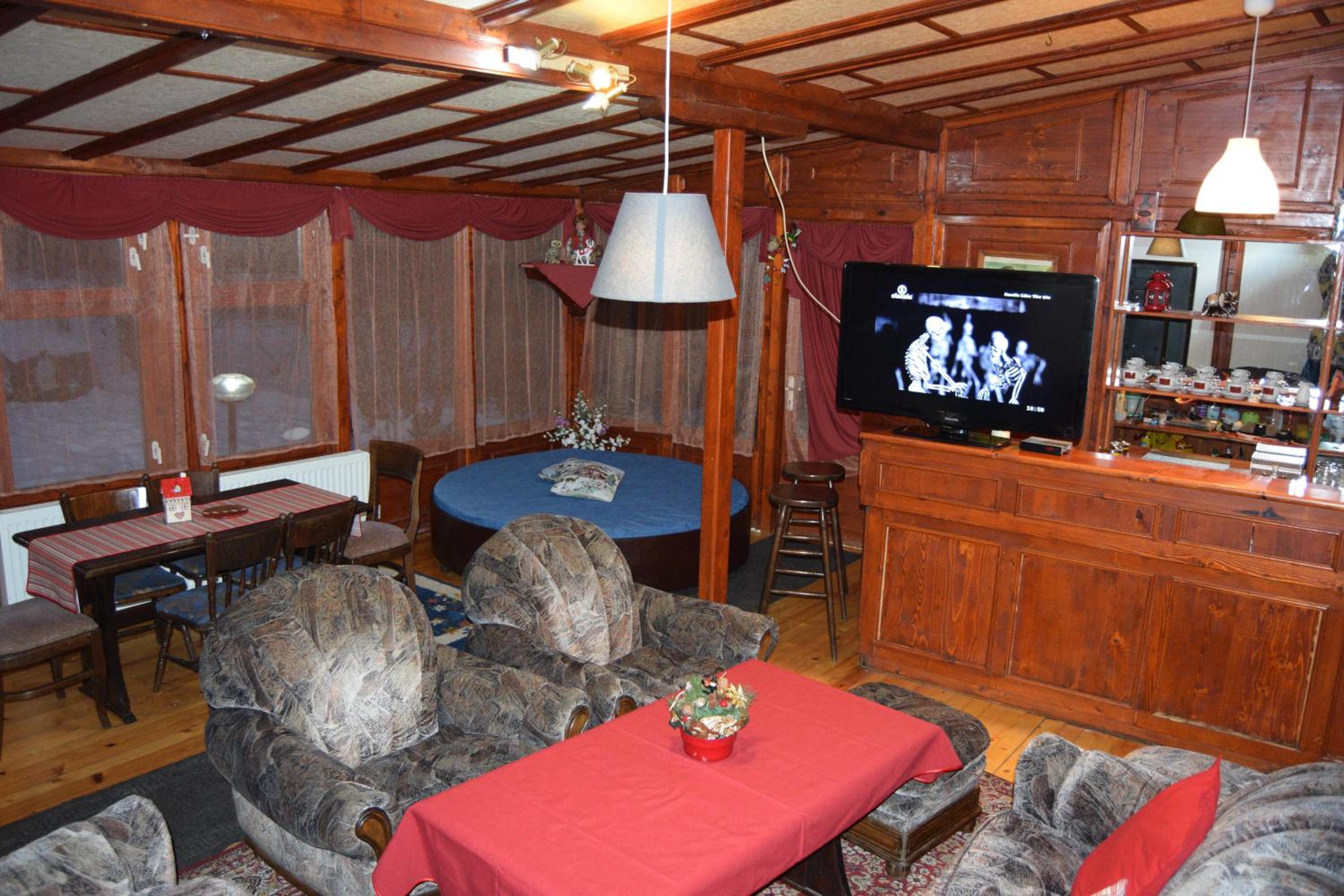 Three-Bedroom Villa - Photo 17