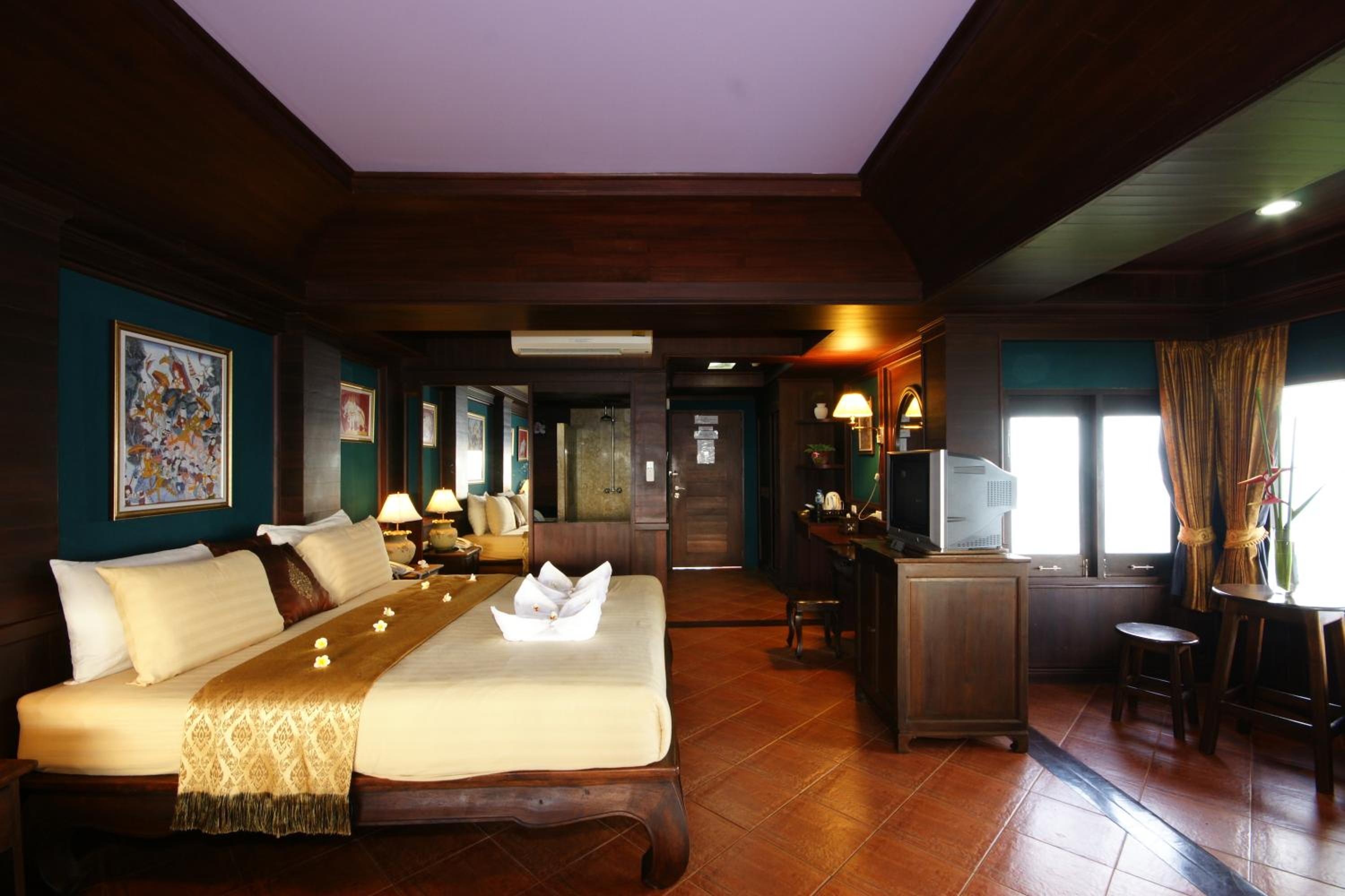 Deluxe Room - Photo 2