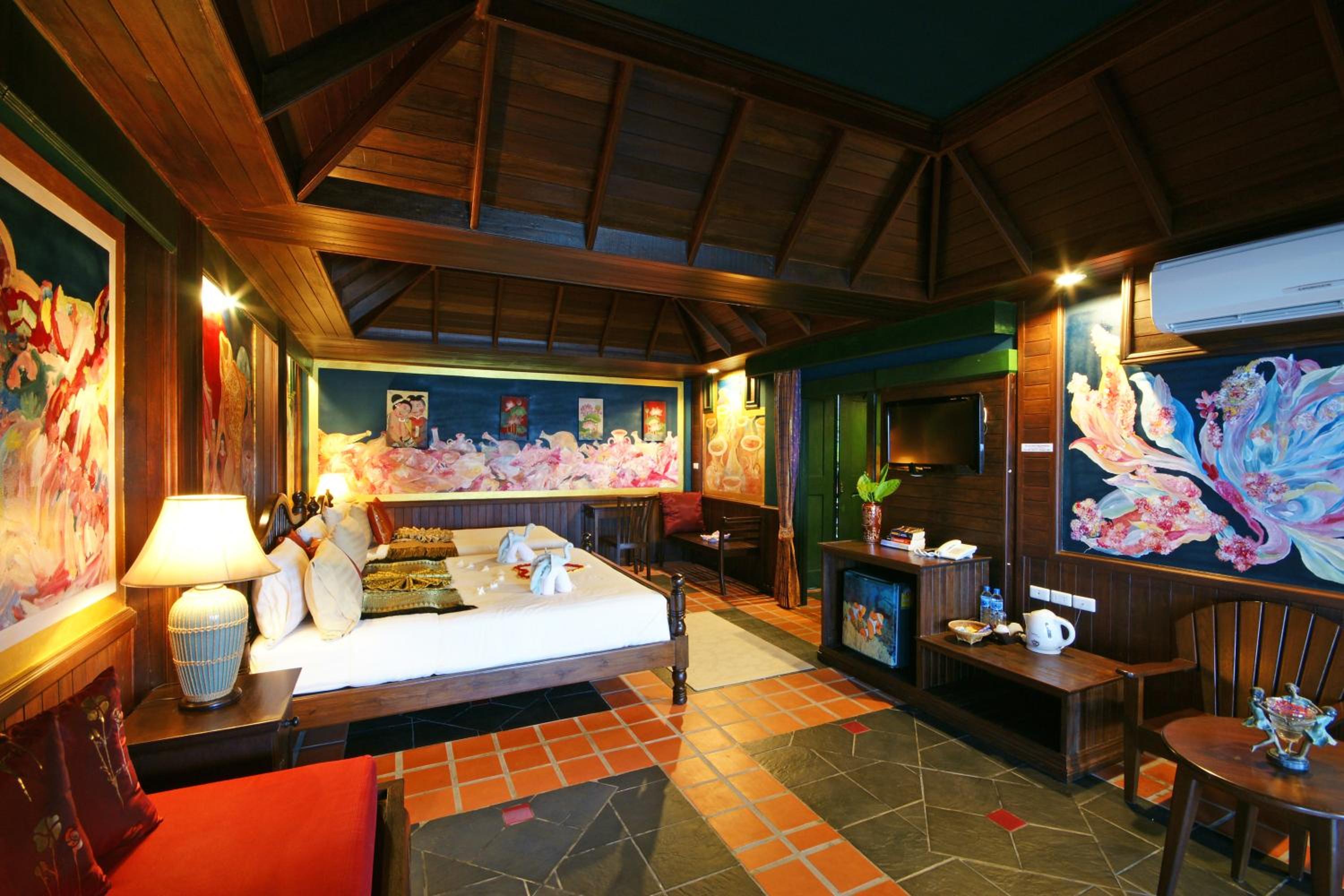 King Room with Spa Bath - Photo 4