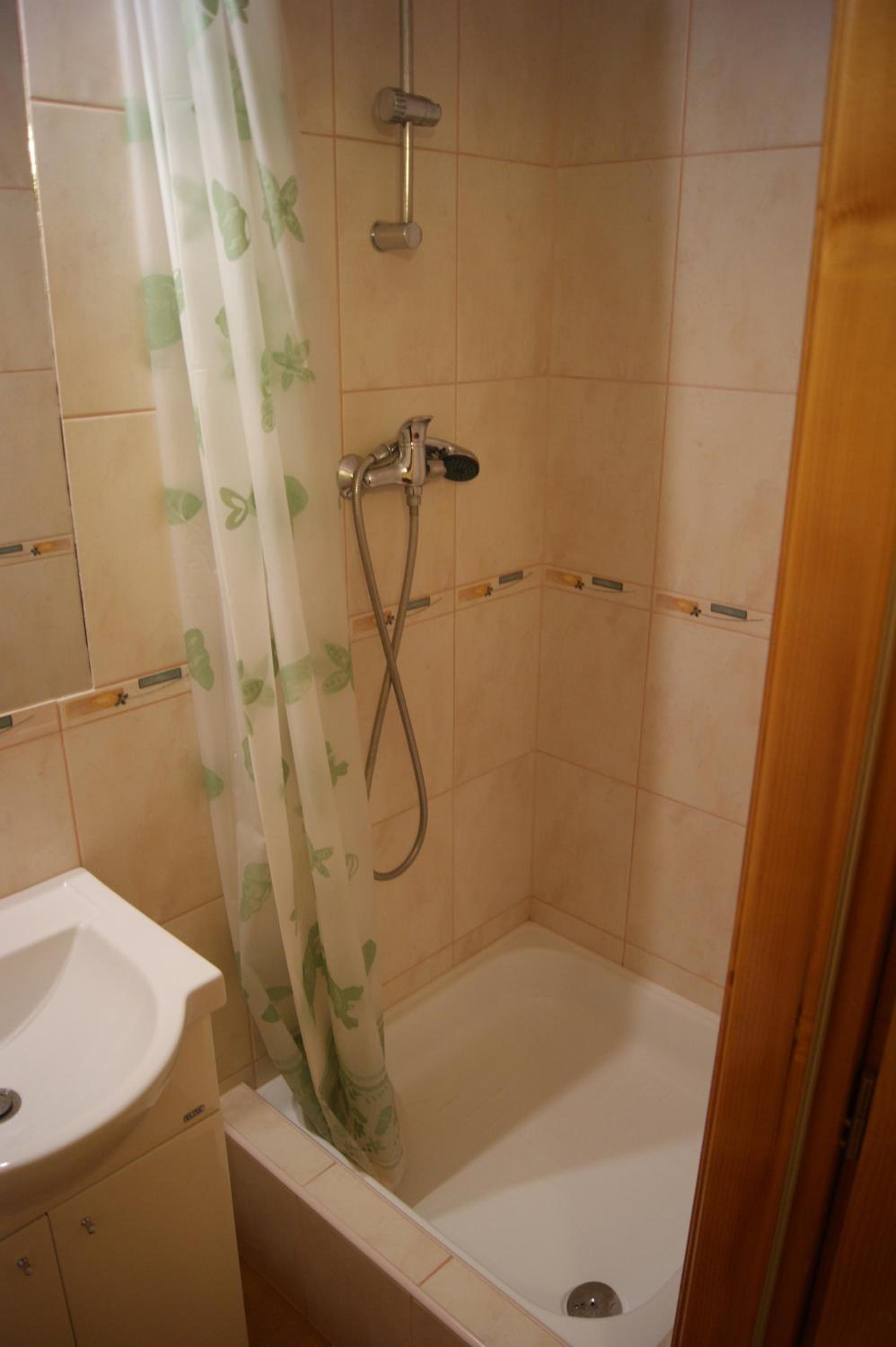 Triple Room with Balcony - Photo 2