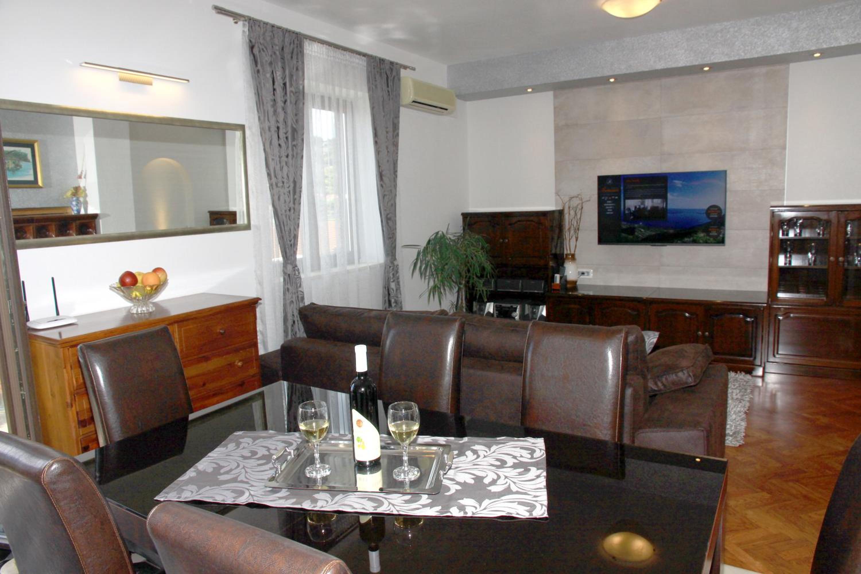 Apartment with Sea View