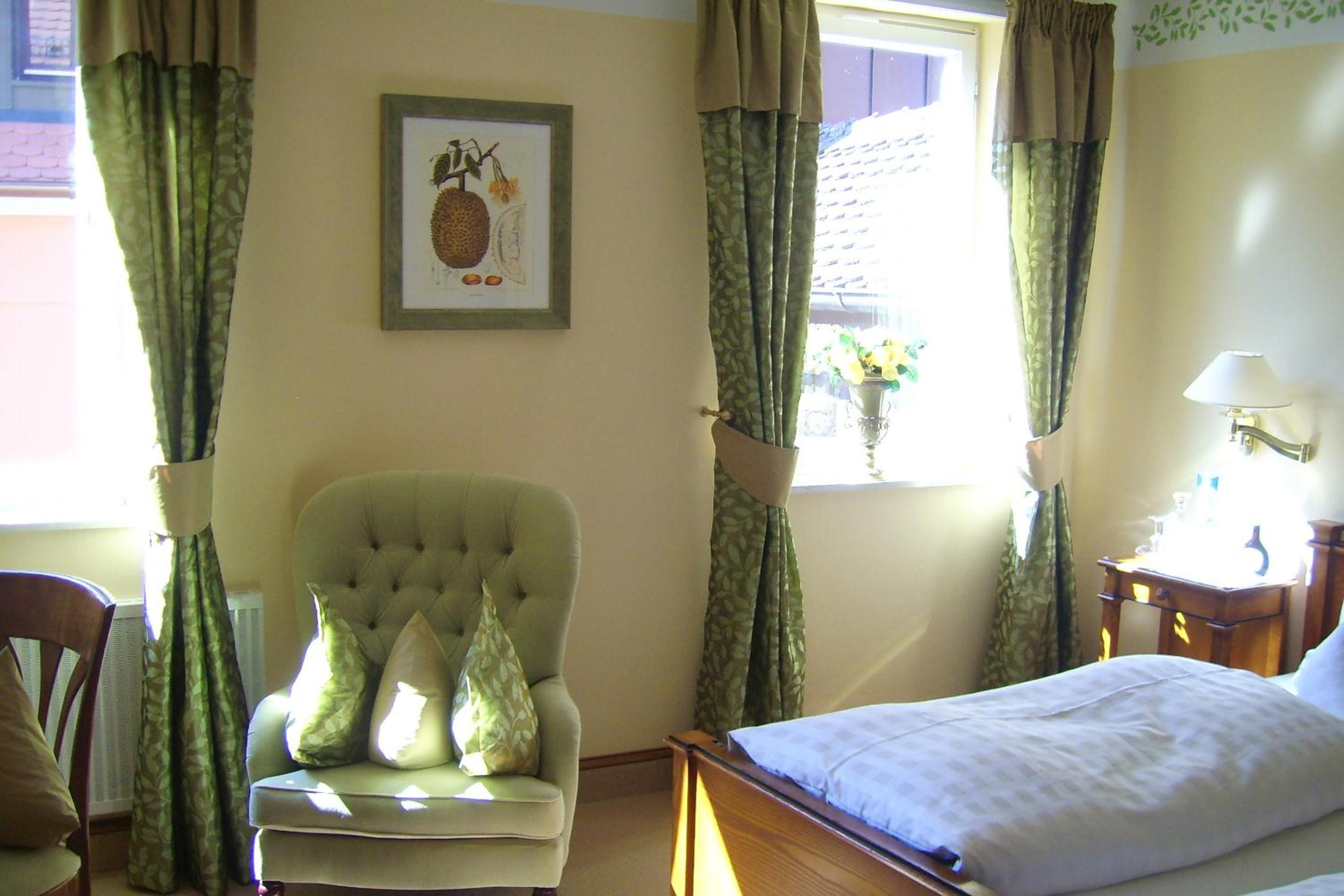 Single Room photo 3