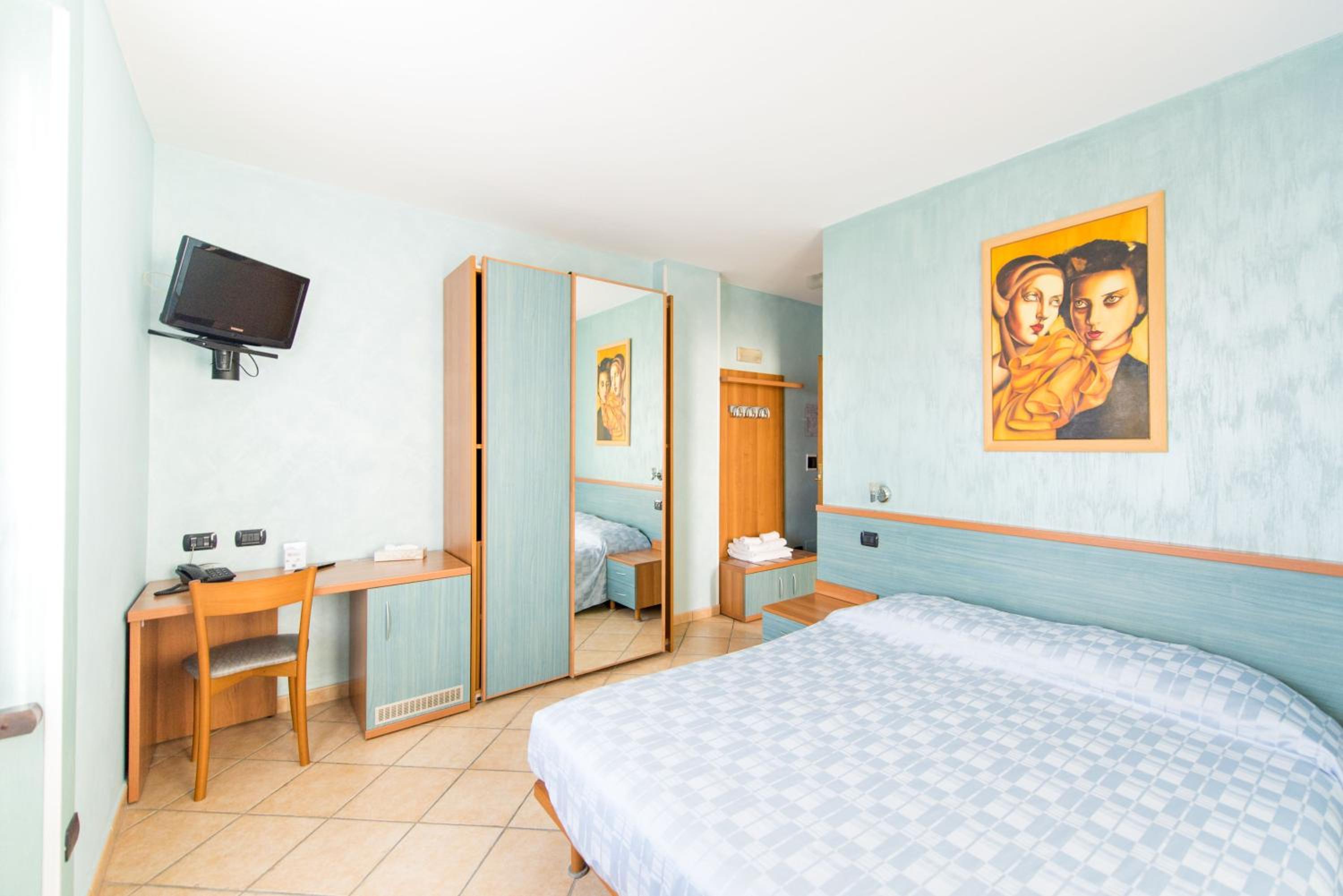 Double Room - Photo 1