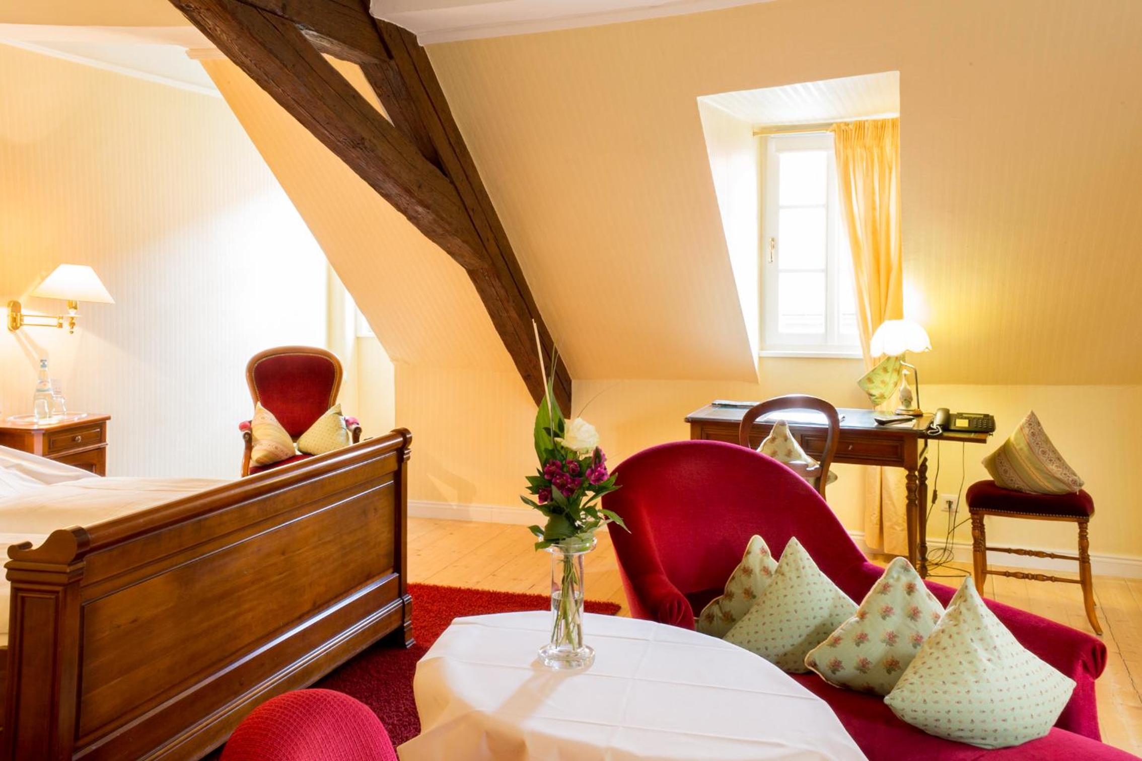 Superior Twin Room - Photo 8