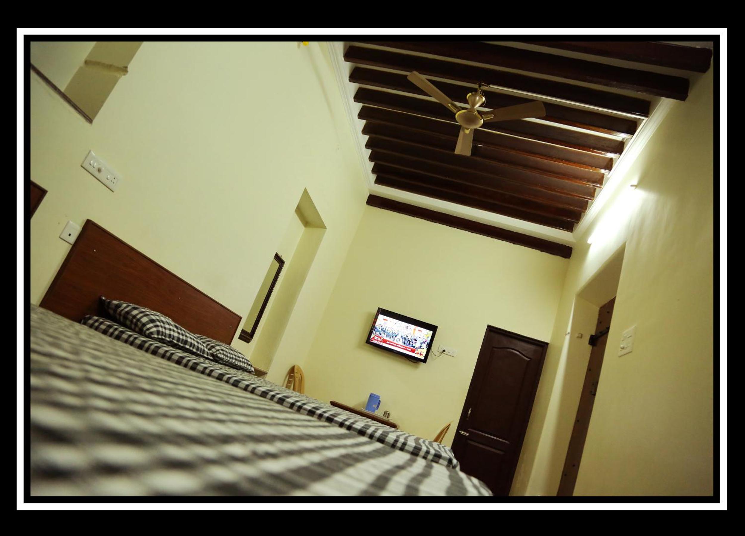 Deluxe Family Room - Photo 3
