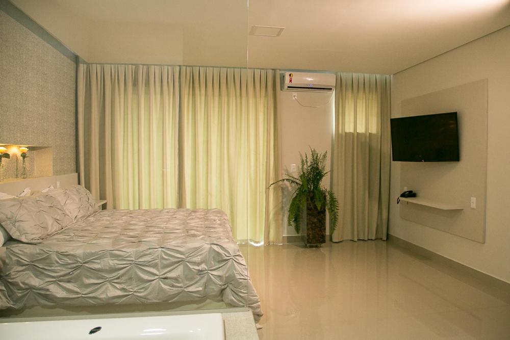 King Suite with Spa Bath photo 1