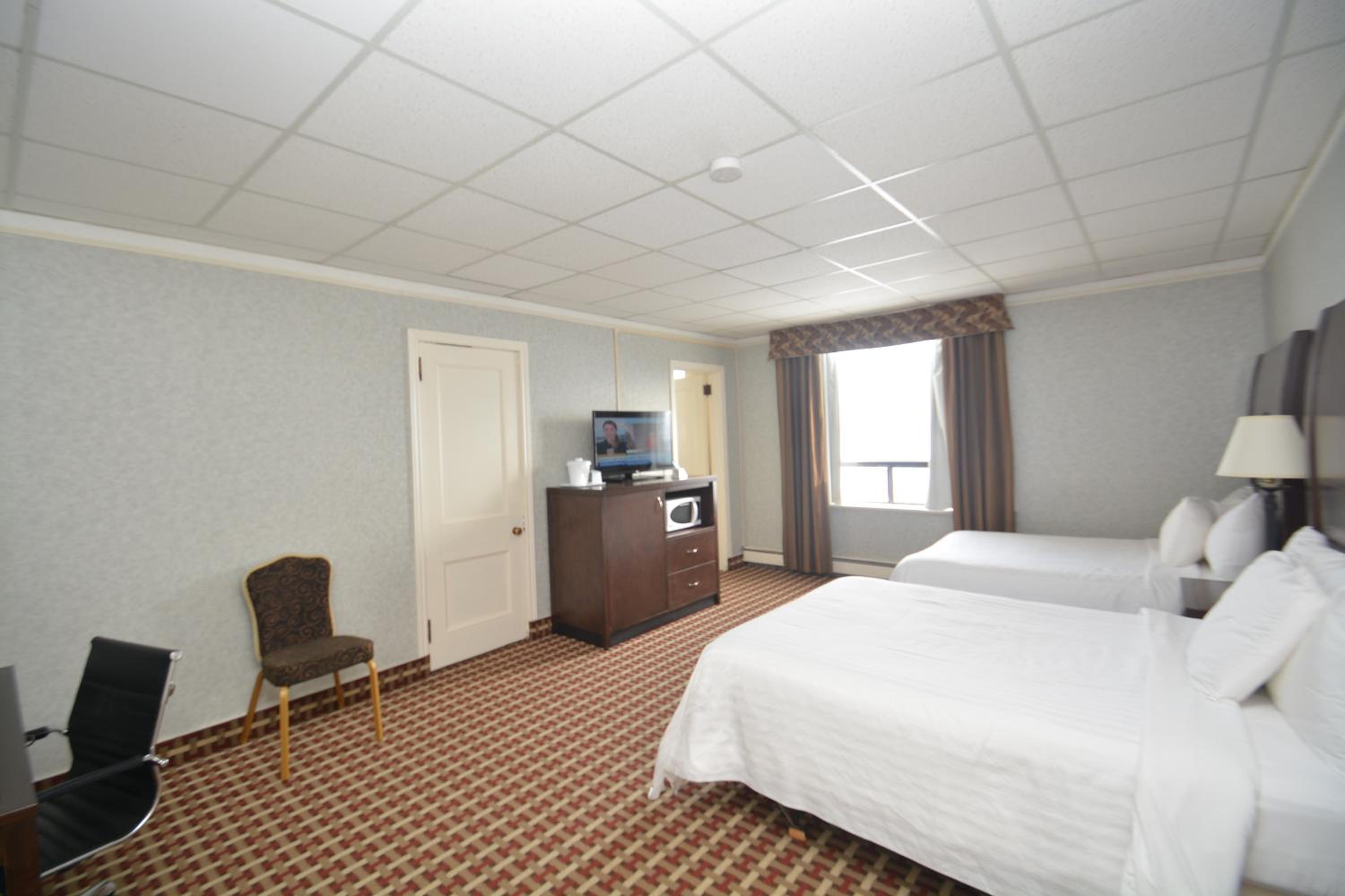 Double Room with Two Double Beds - Lake View