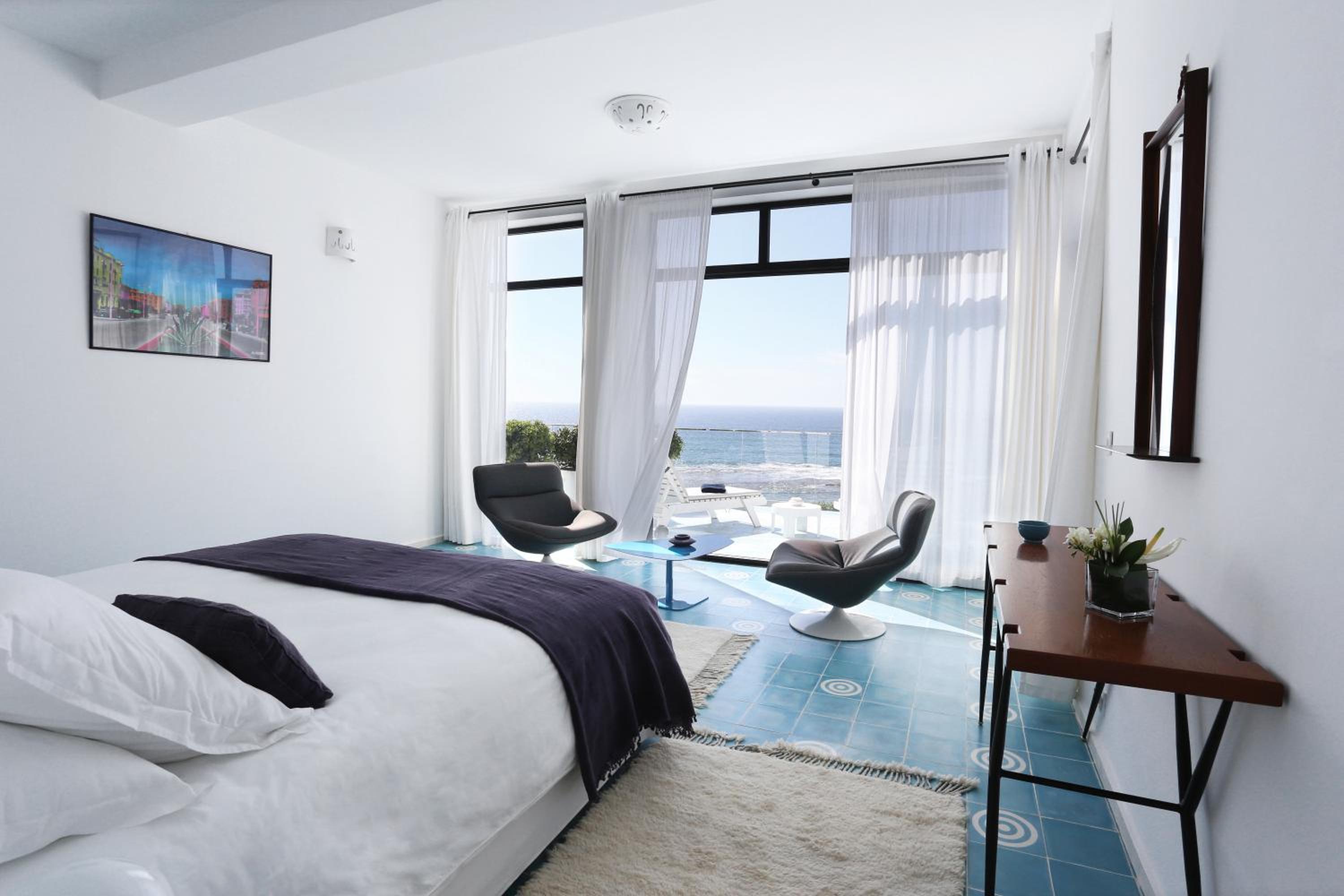 Deluxe Double Room with Terrace - Photo 2