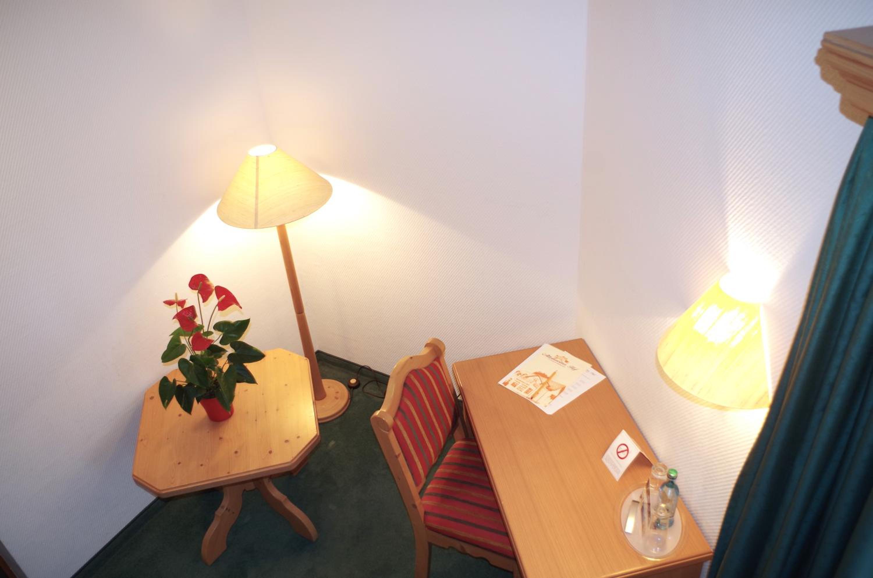 Standard Twin Room photo 3