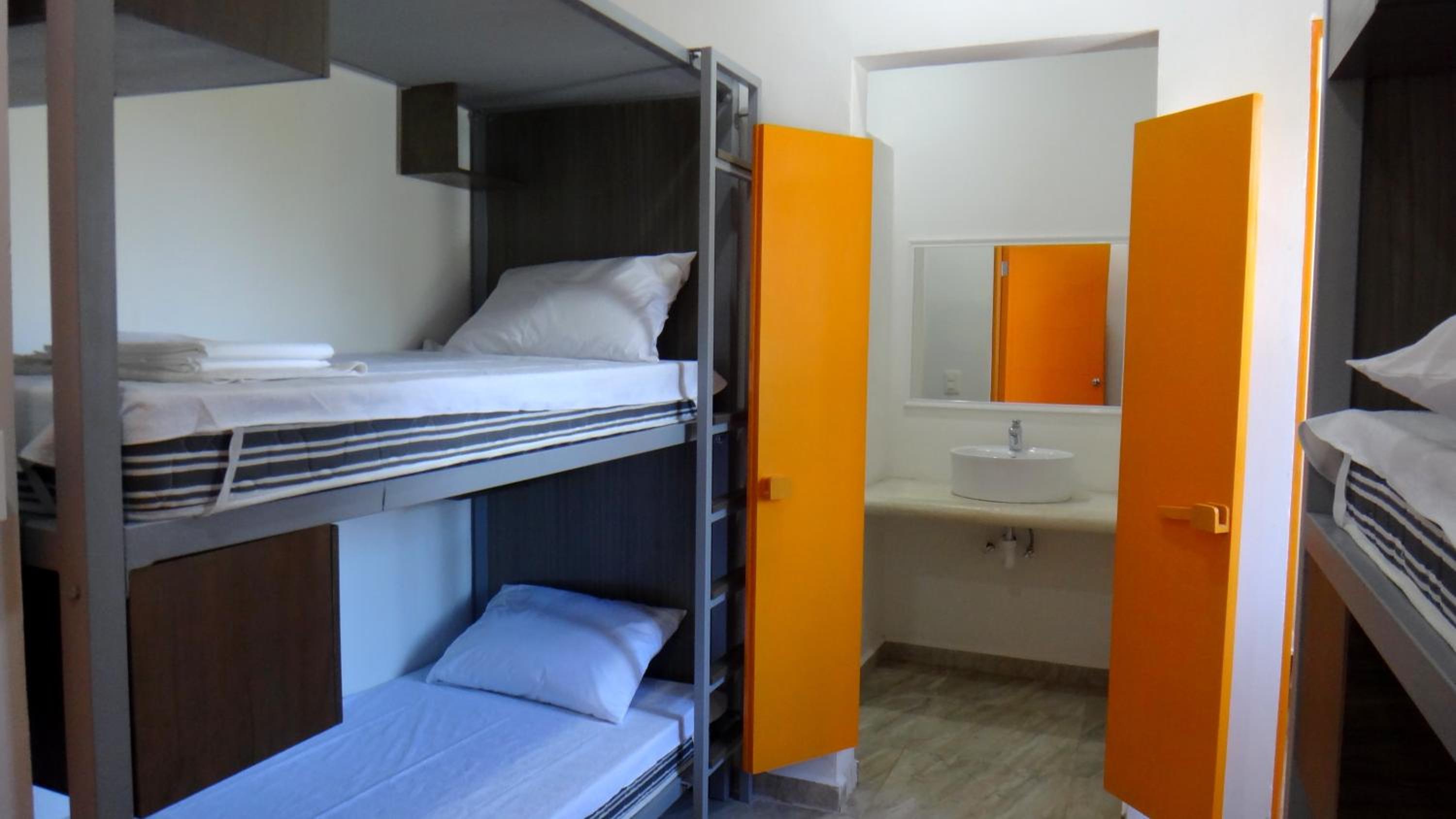 Bed in 4-Bed Mixed Dormitory Room photo 1