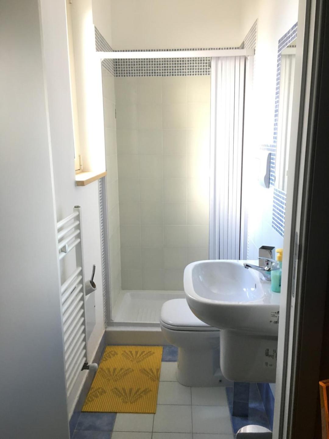 Basic Triple Room photo 3