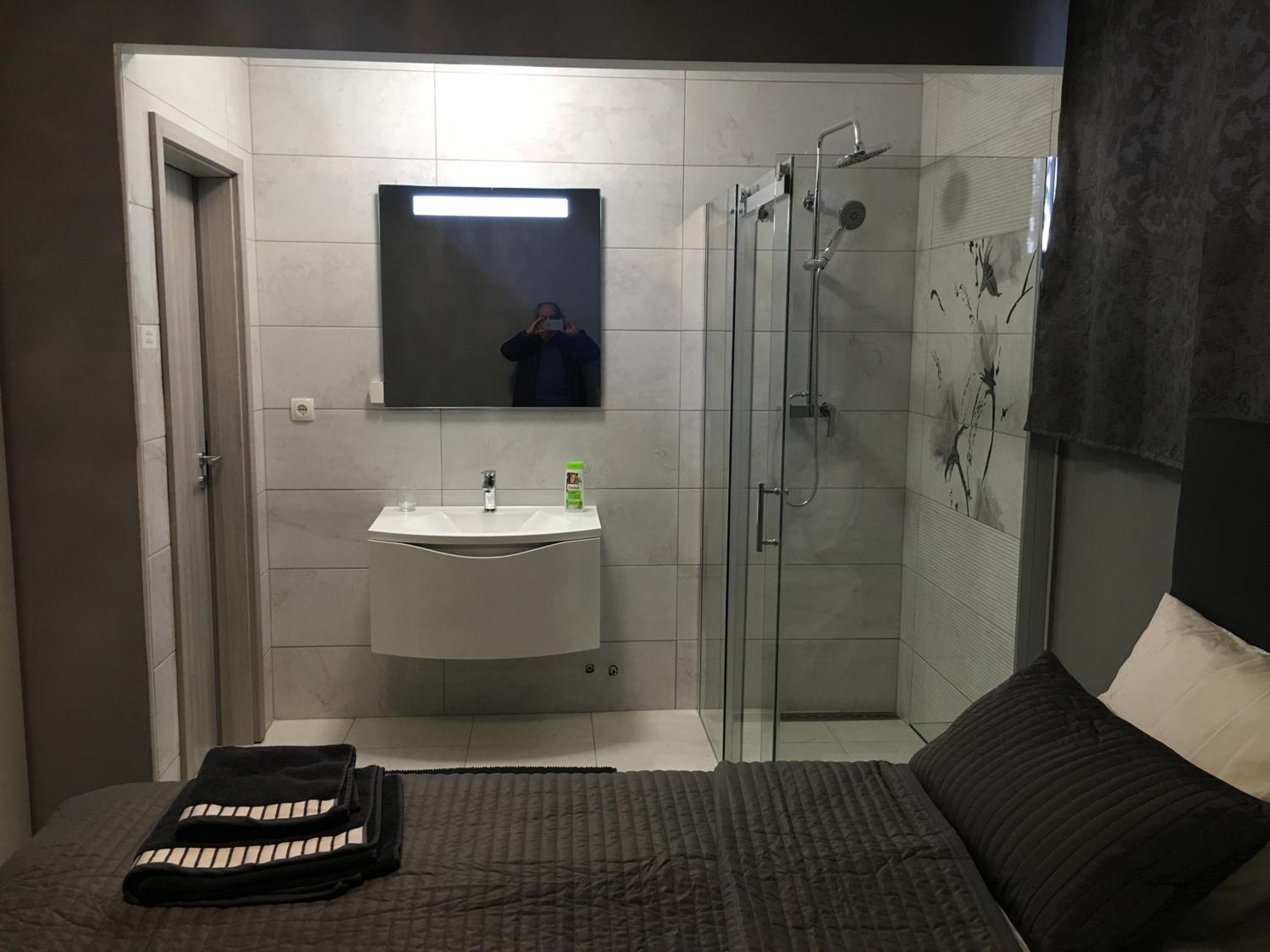 Double Room with Private Bathroom photo 2