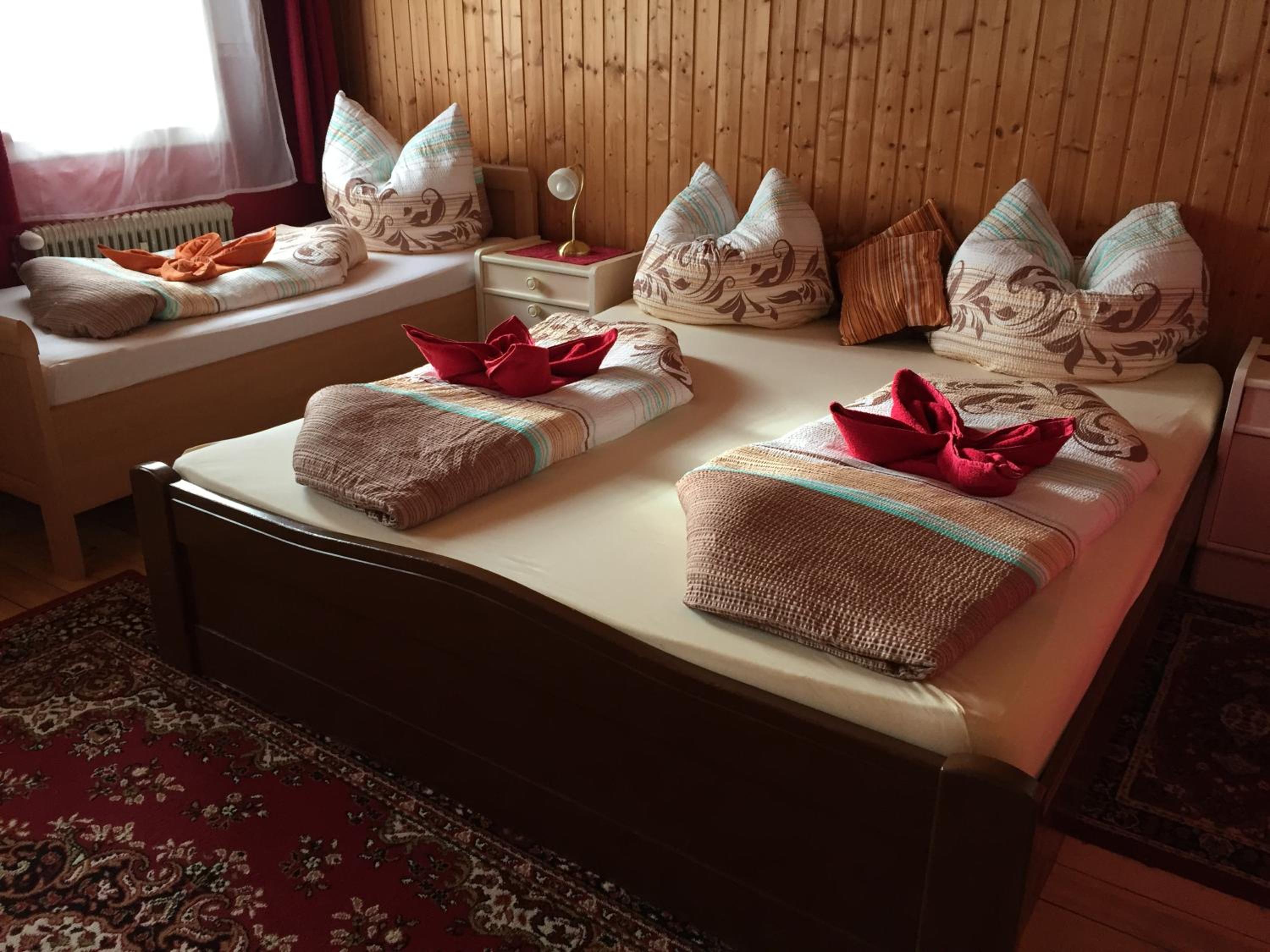 Triple Room with Shared Bathroom photo 1