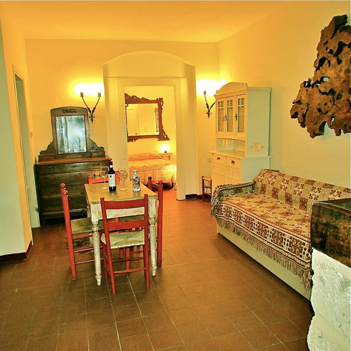 Apartment with Garden View