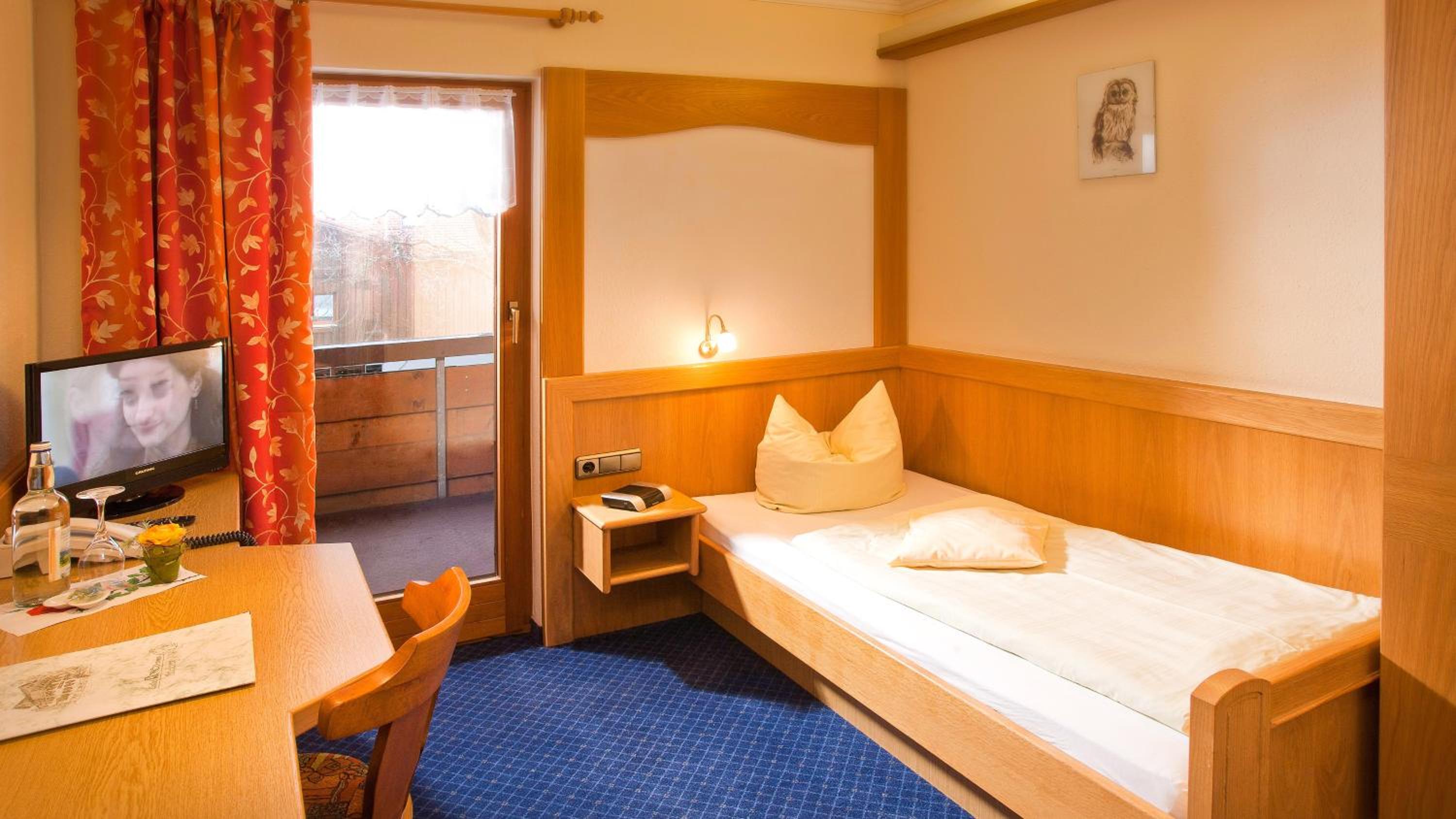 Single Room photo 1