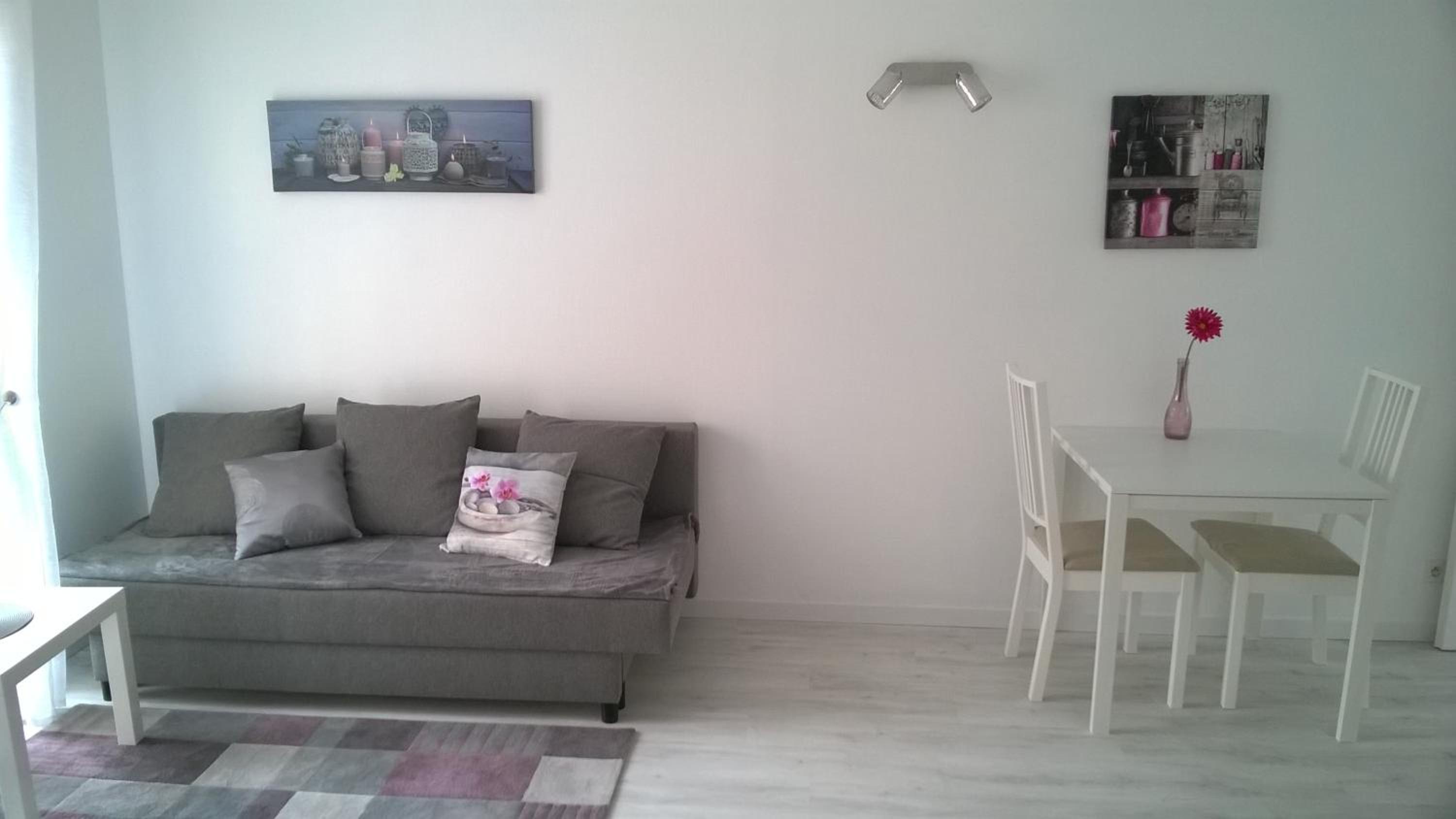One-Bedroom Apartment photo 2